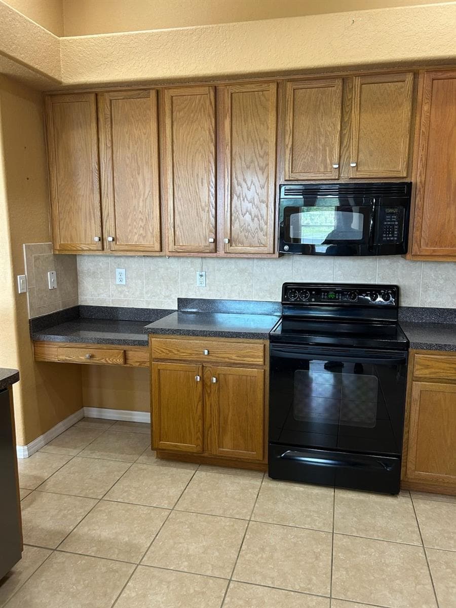 210 Rosana Dr photo 5