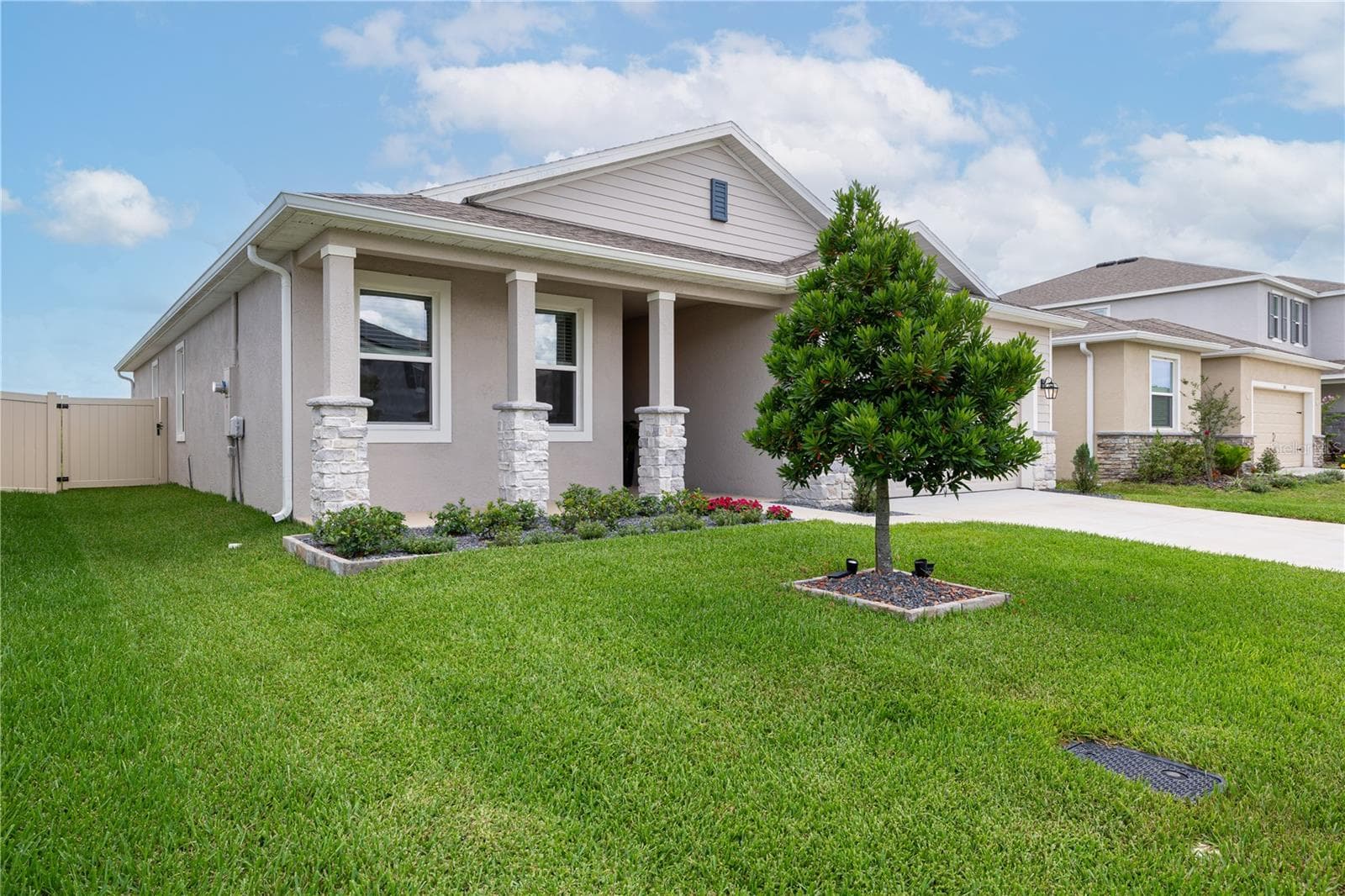 3413 Ivy Hollow Dr photo 2