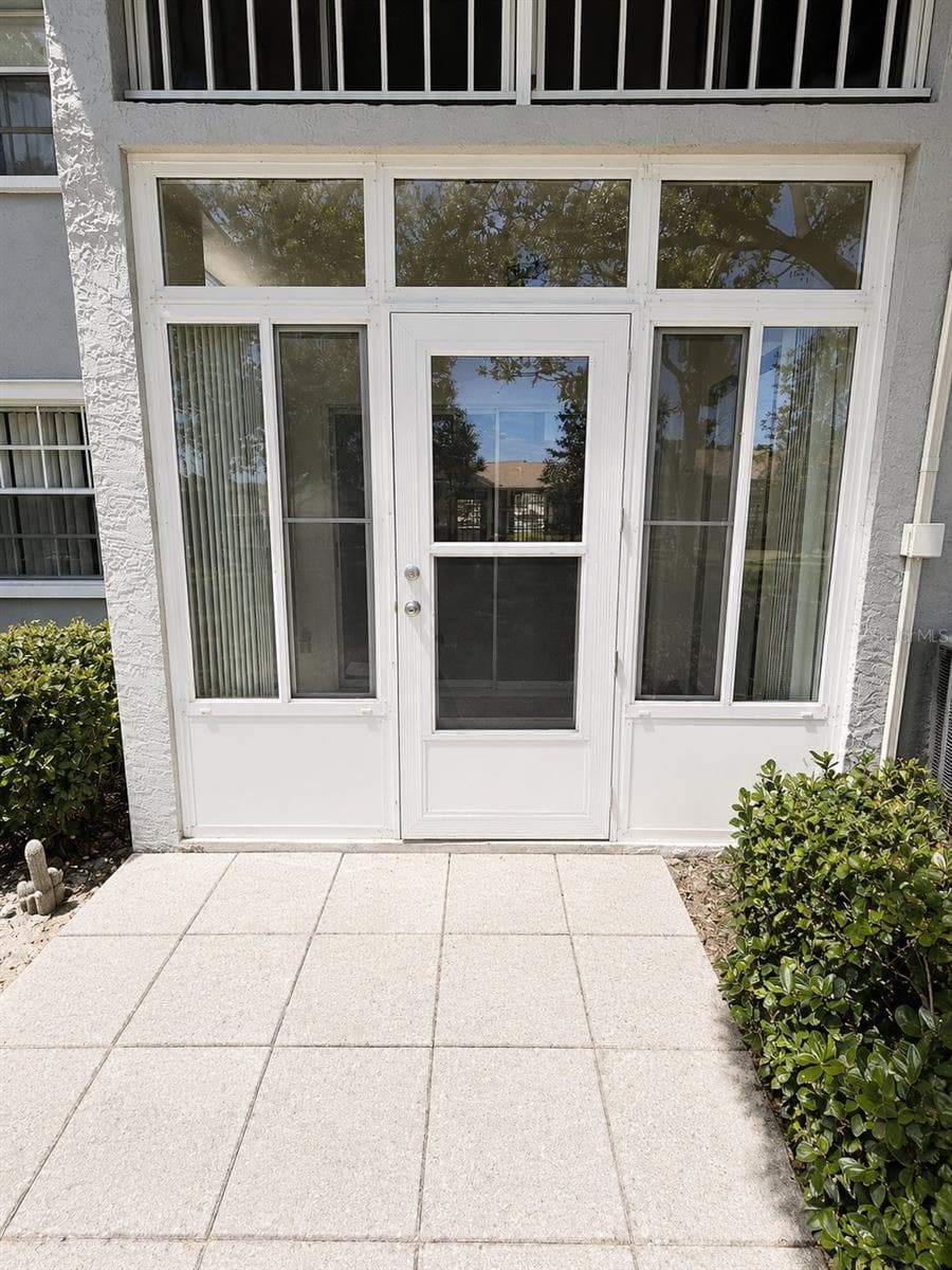 1420 Oak Hill Dr #102 photo 3