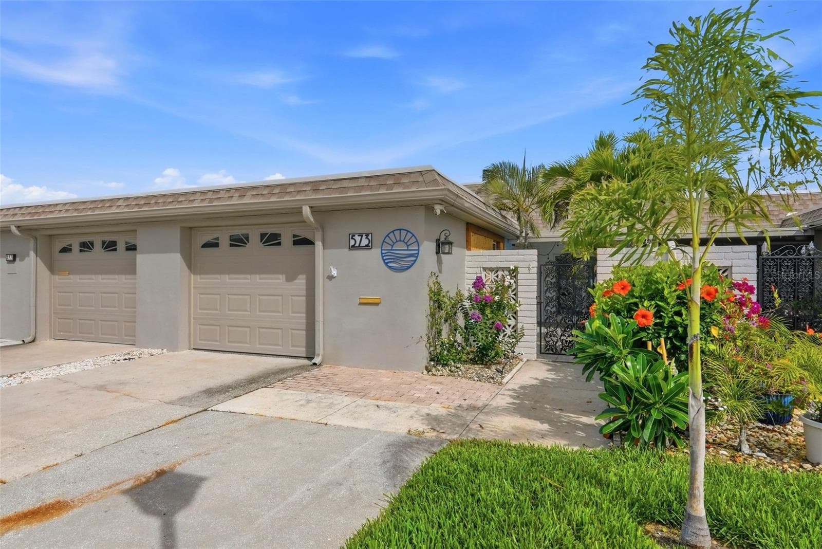 573 Boca Ciega Point Blvd N photo 2