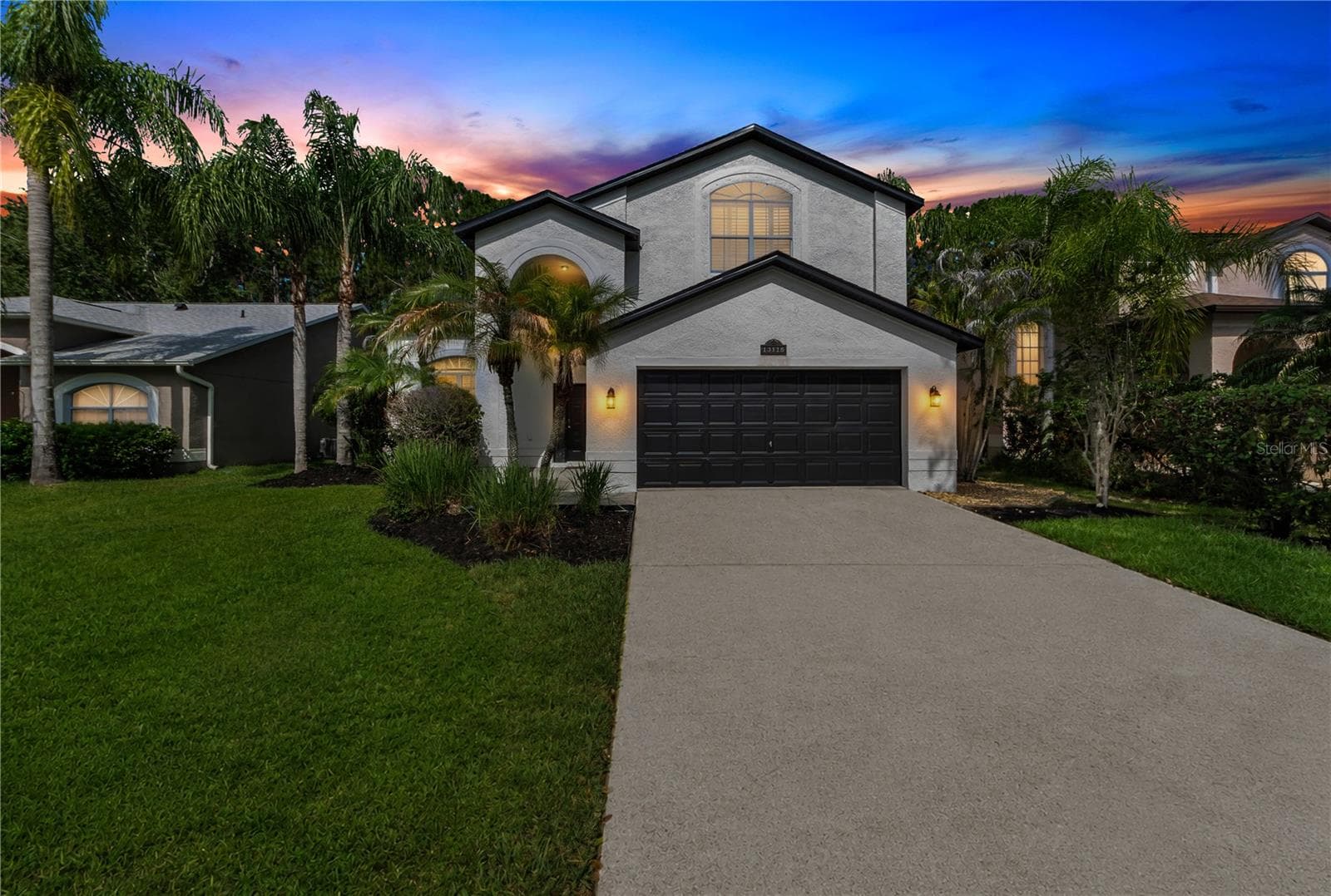 13115 Royal George Ave photo 2