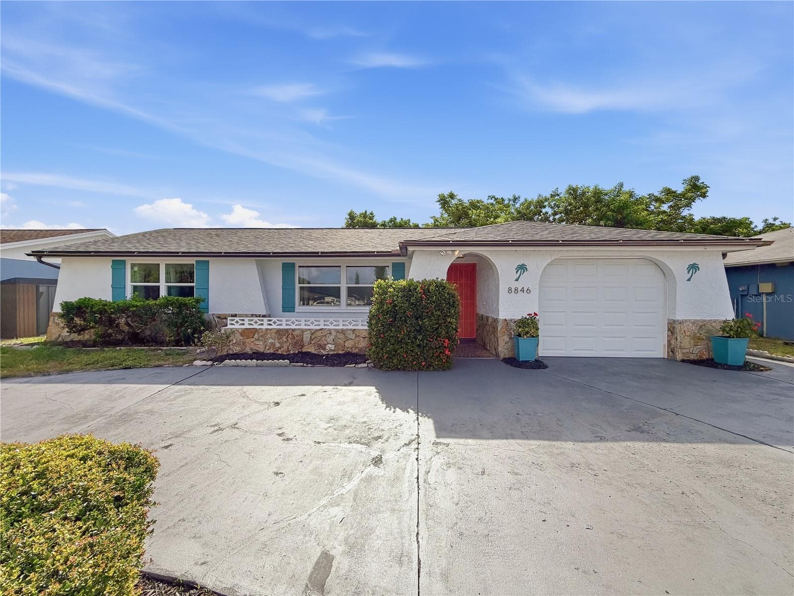 8846 Carmen Ln photo 3