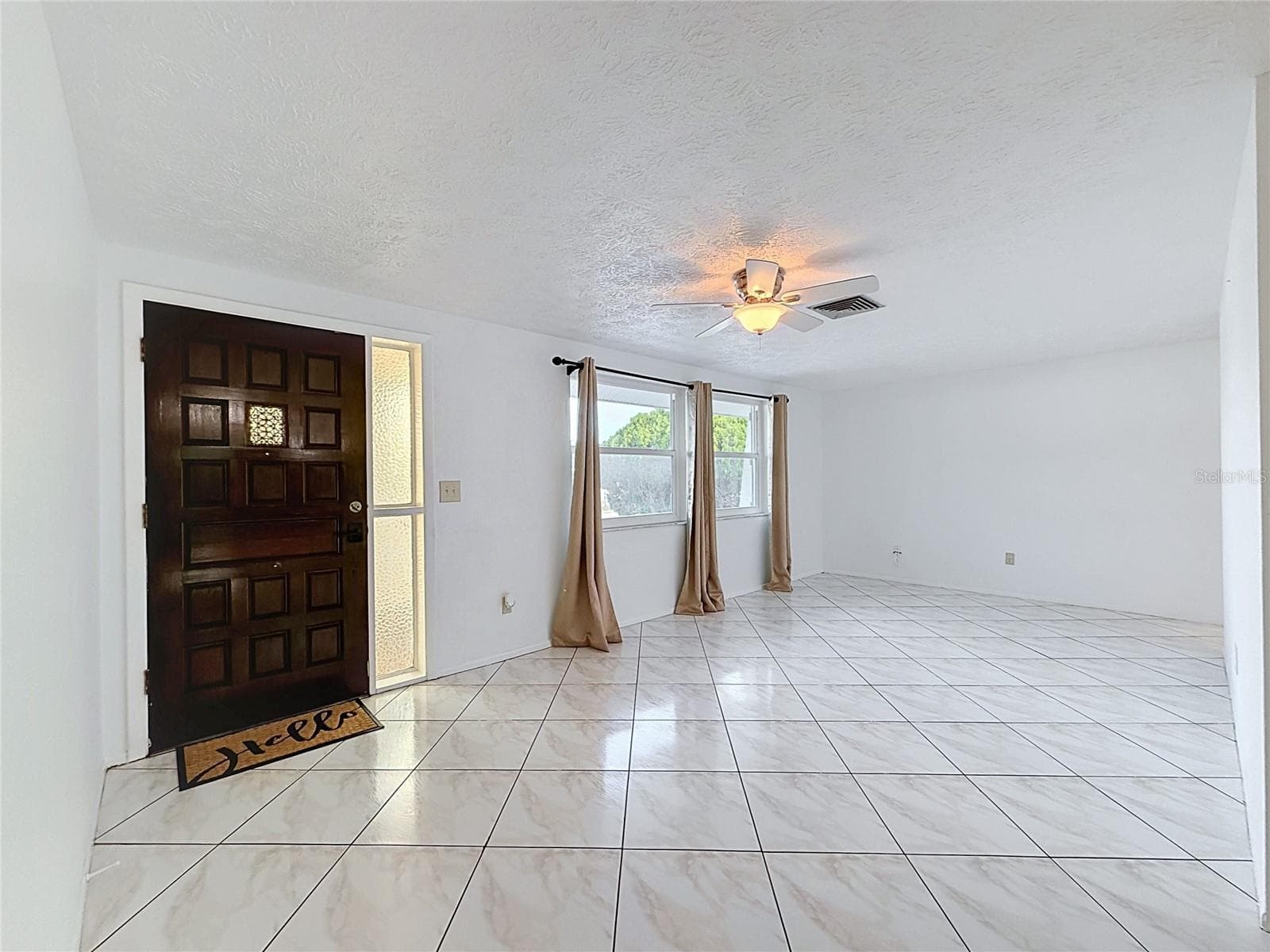 8846 Carmen Ln photo 5