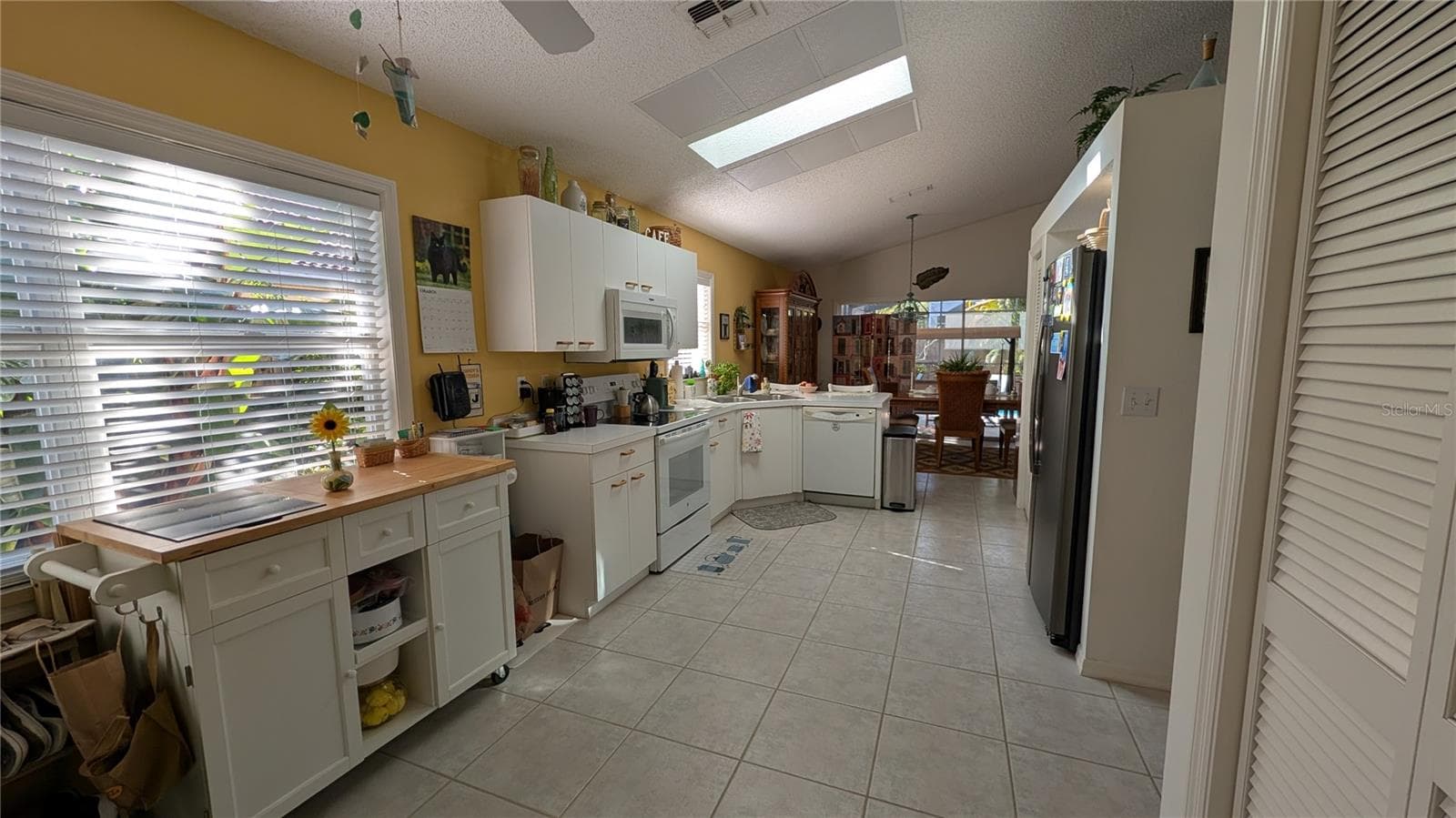 5406 83rd Ter E photo 4