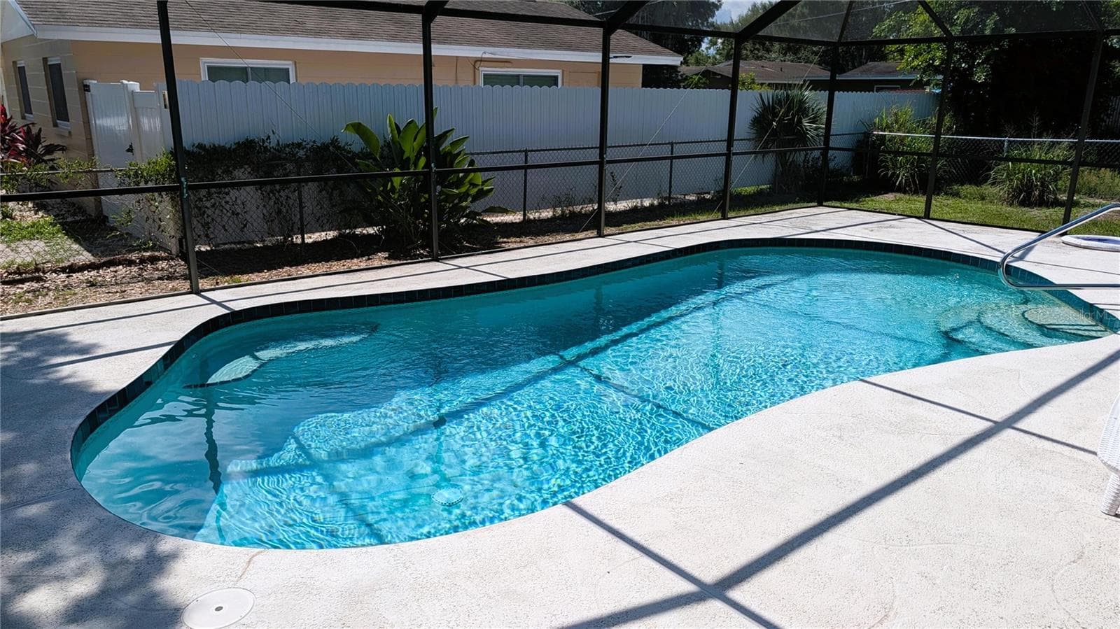 5350 Castleman Dr photo 2