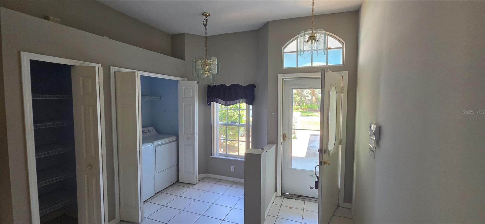 12519 Hollybrook Ln photo 3