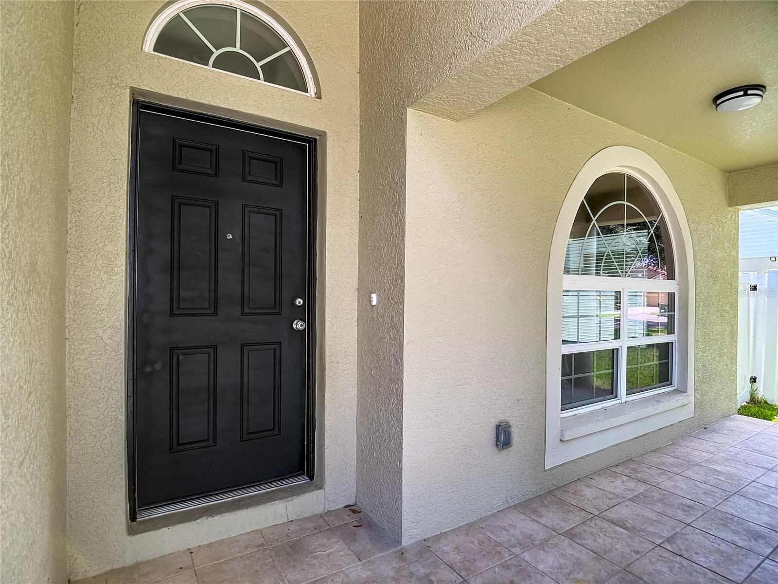 805 Lesa Glen Pl photo 5