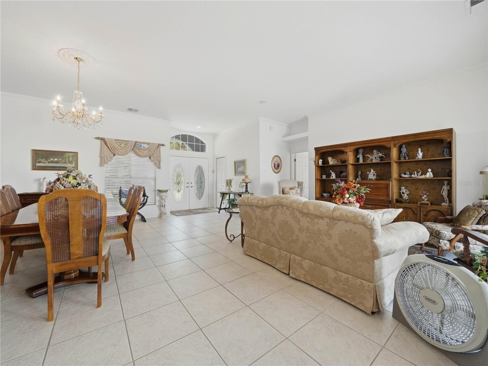 118 W Juliana Way photo 3