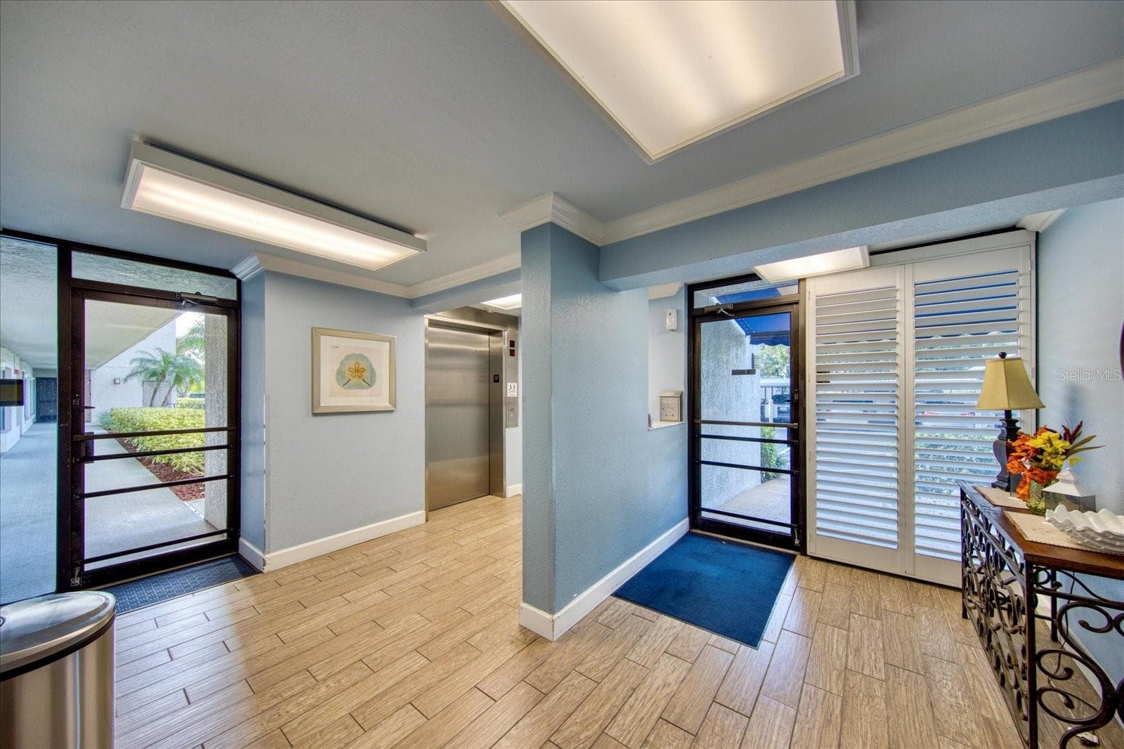 1324 Pasadena Ave S #204 photo 4