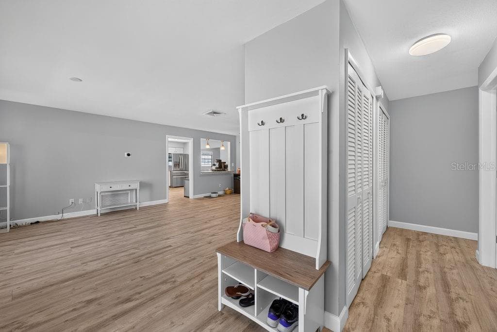 2159 Greenbriar Blvd photo 3