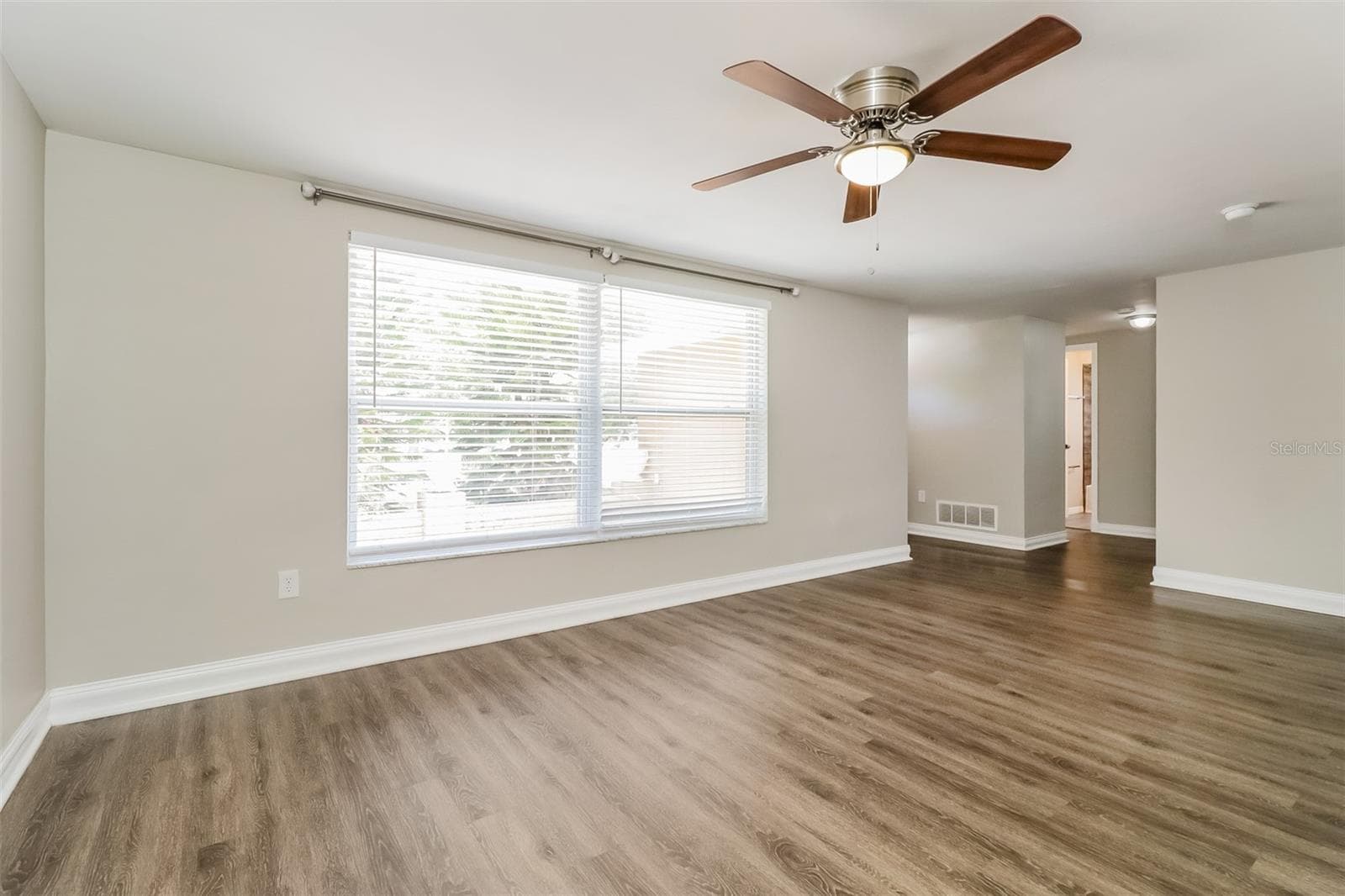 7710 Venice Dr photo 3