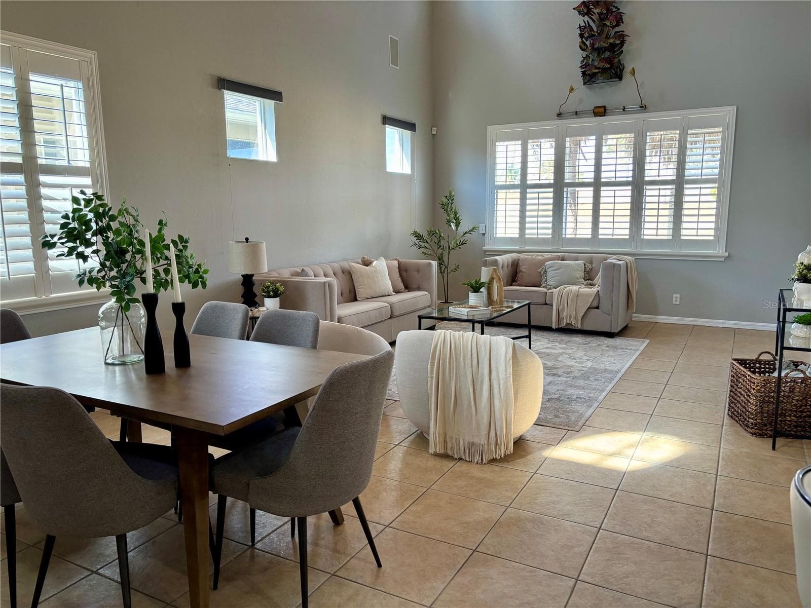 445 Noble Faire Dr photo 2