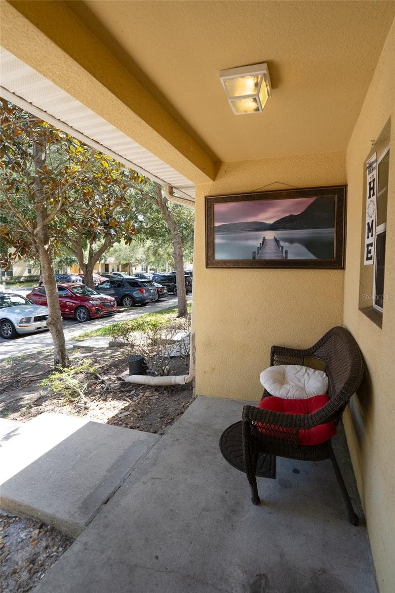 10928 Keys Gate Dr photo 4