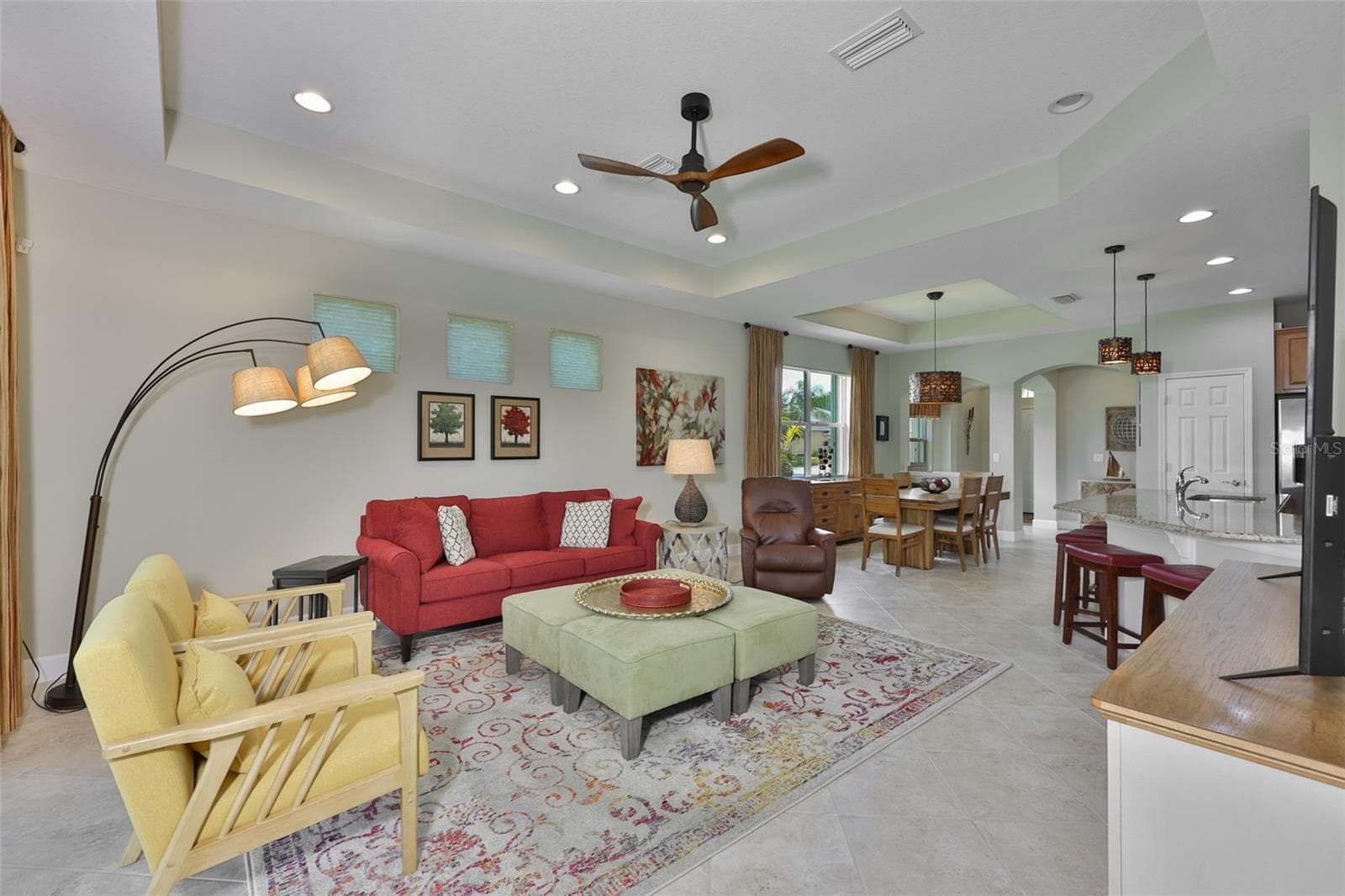 803 Chipper Dr photo 3