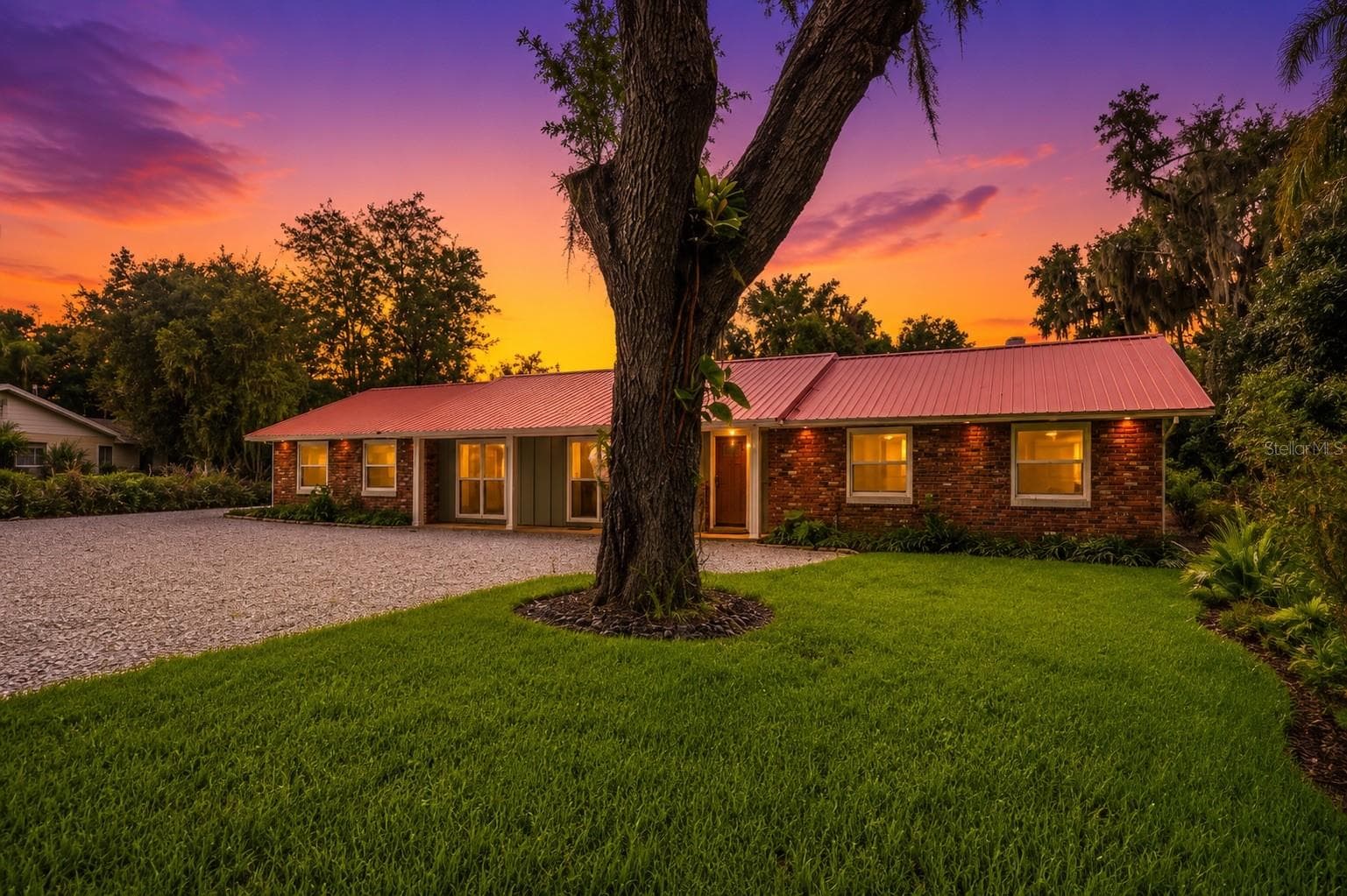 2072 Lake Ariana Blvd photo 3