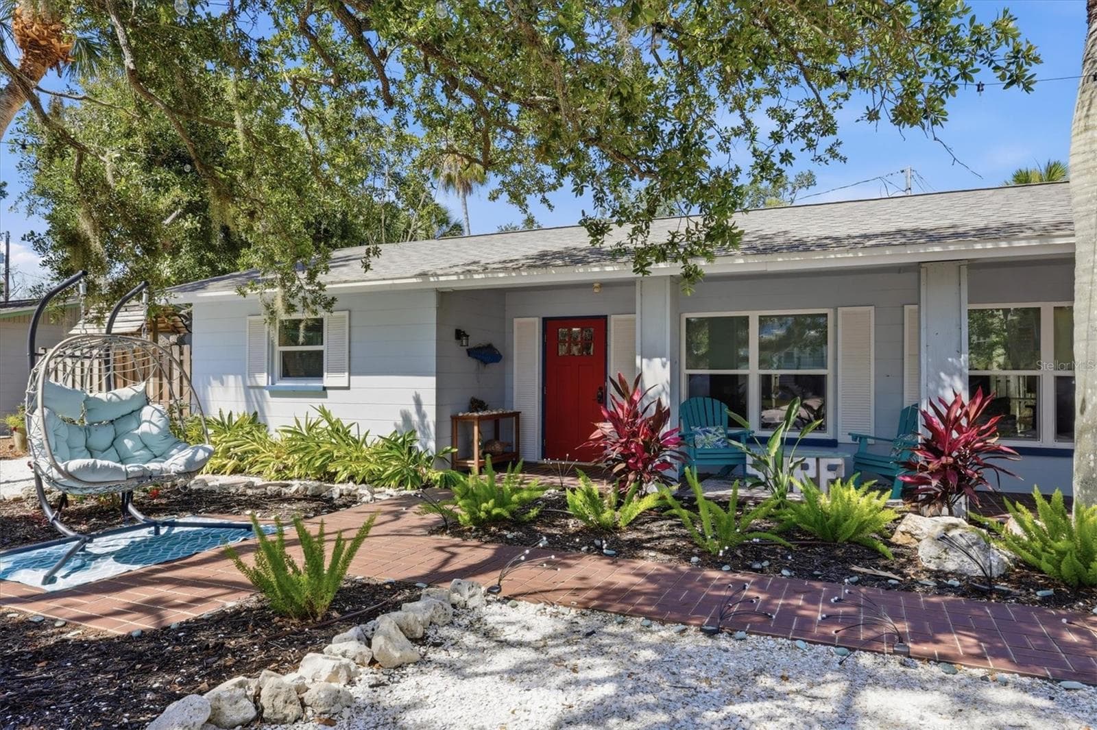 5128 Oxford Dr photo 3