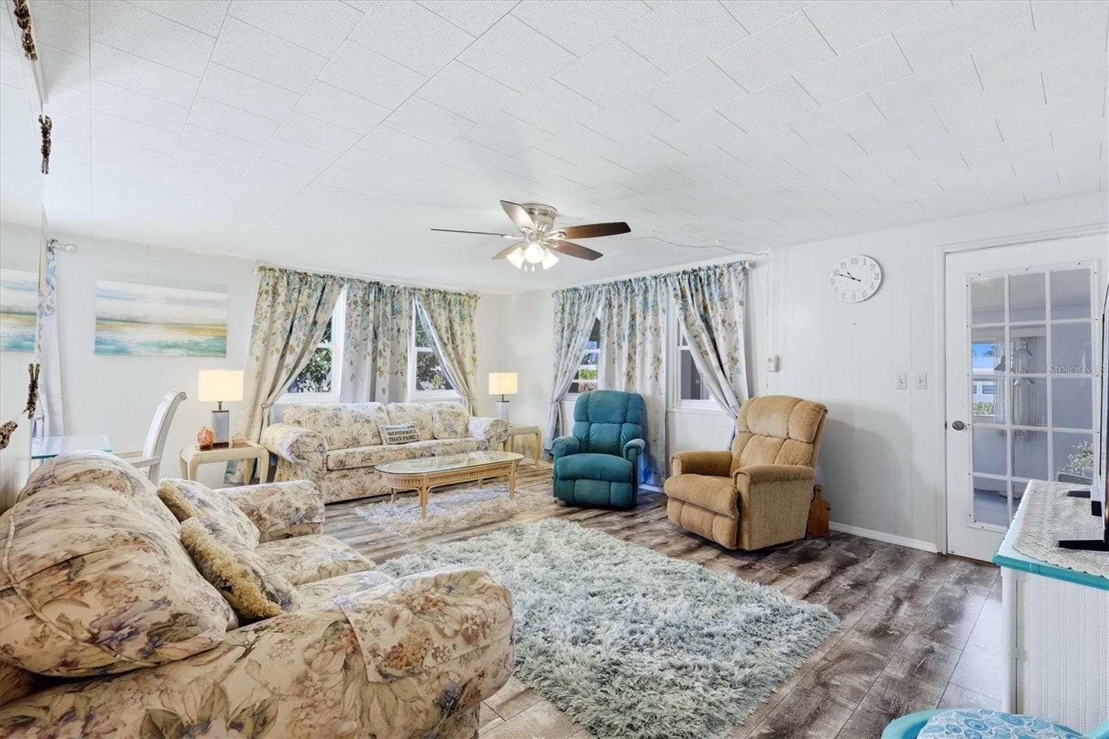 1003 44th Avenue Dr E photo 2