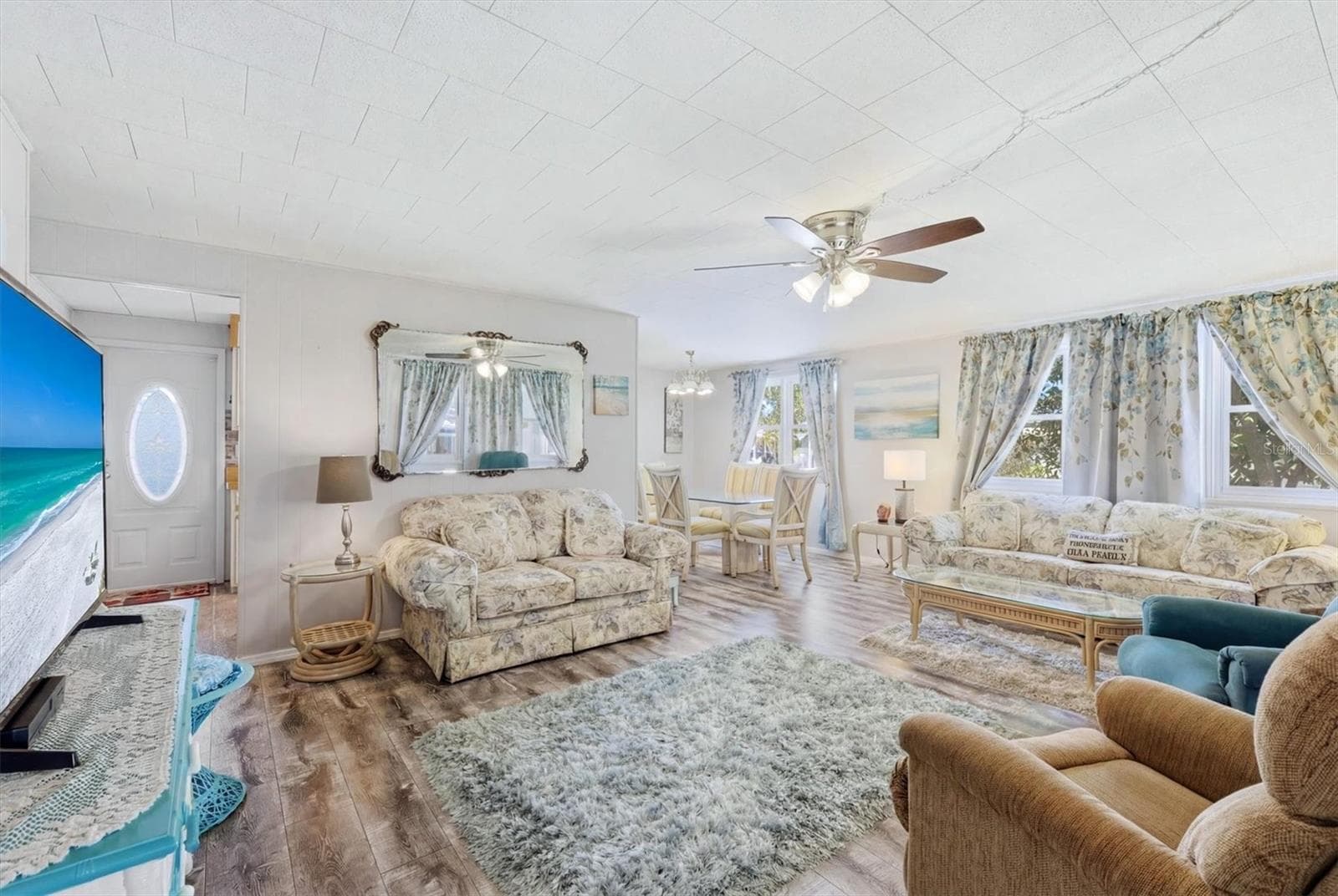 1003 44th Avenue Dr E photo 3