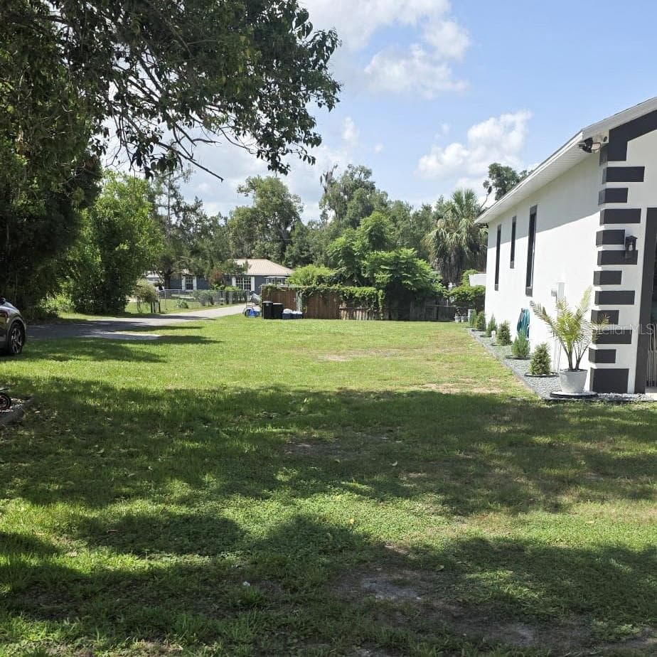 36842 Center Ave photo 4