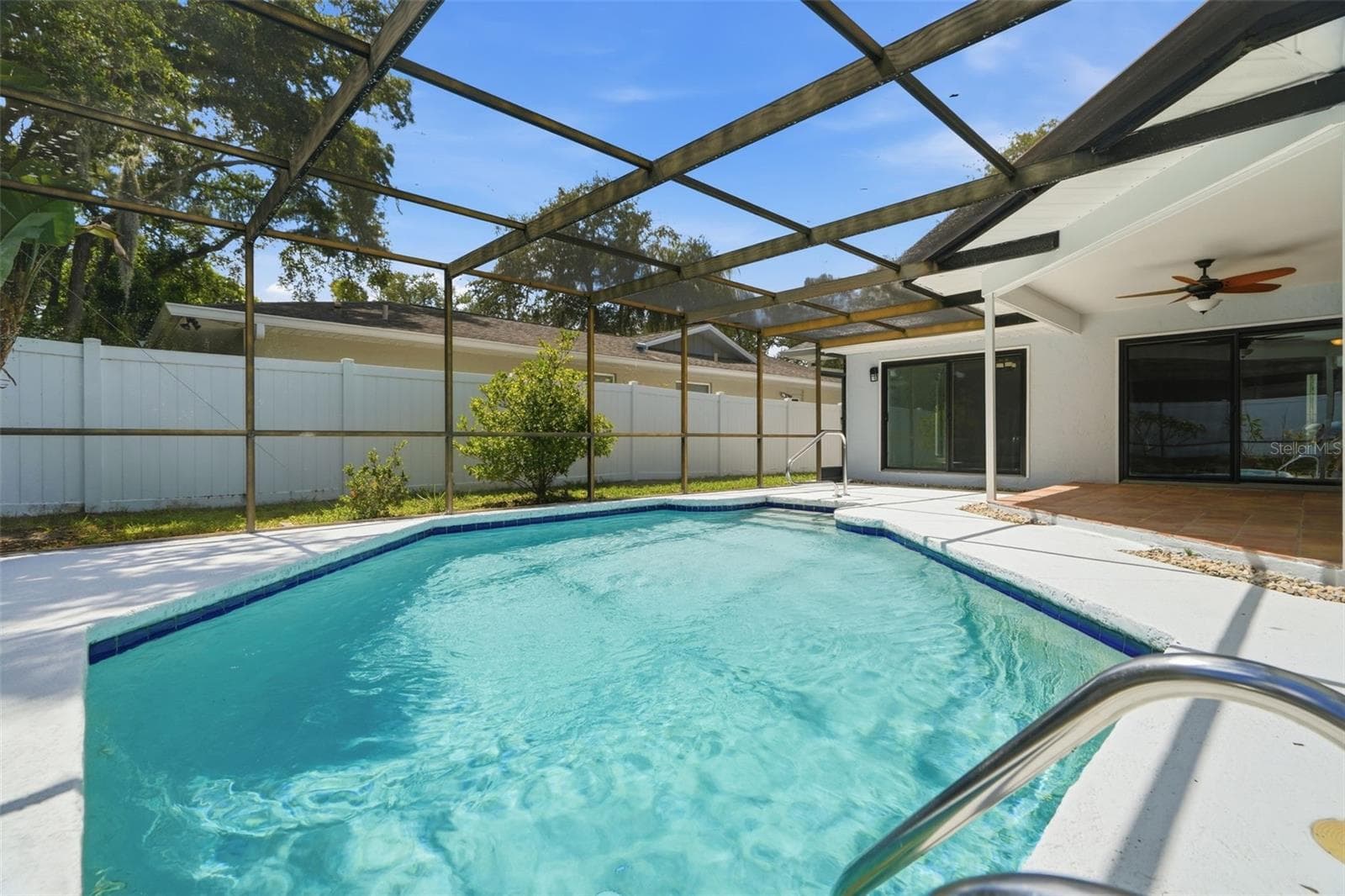 104 Nestlebranch Dr photo 4