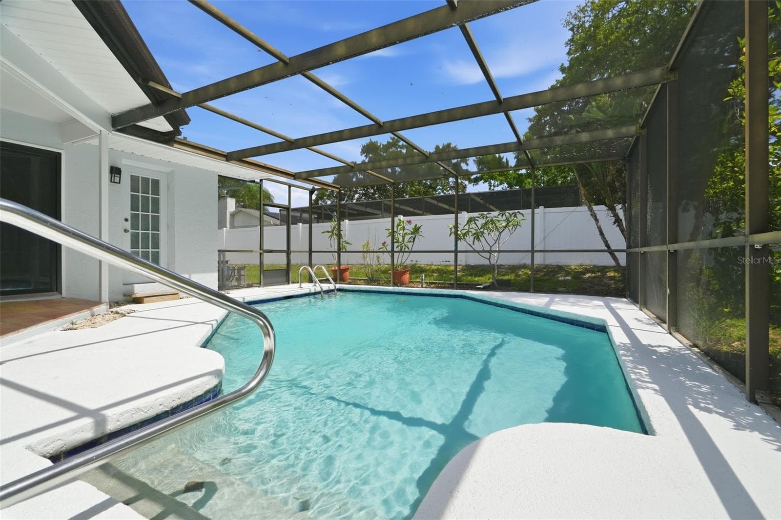 104 Nestlebranch Dr photo 3