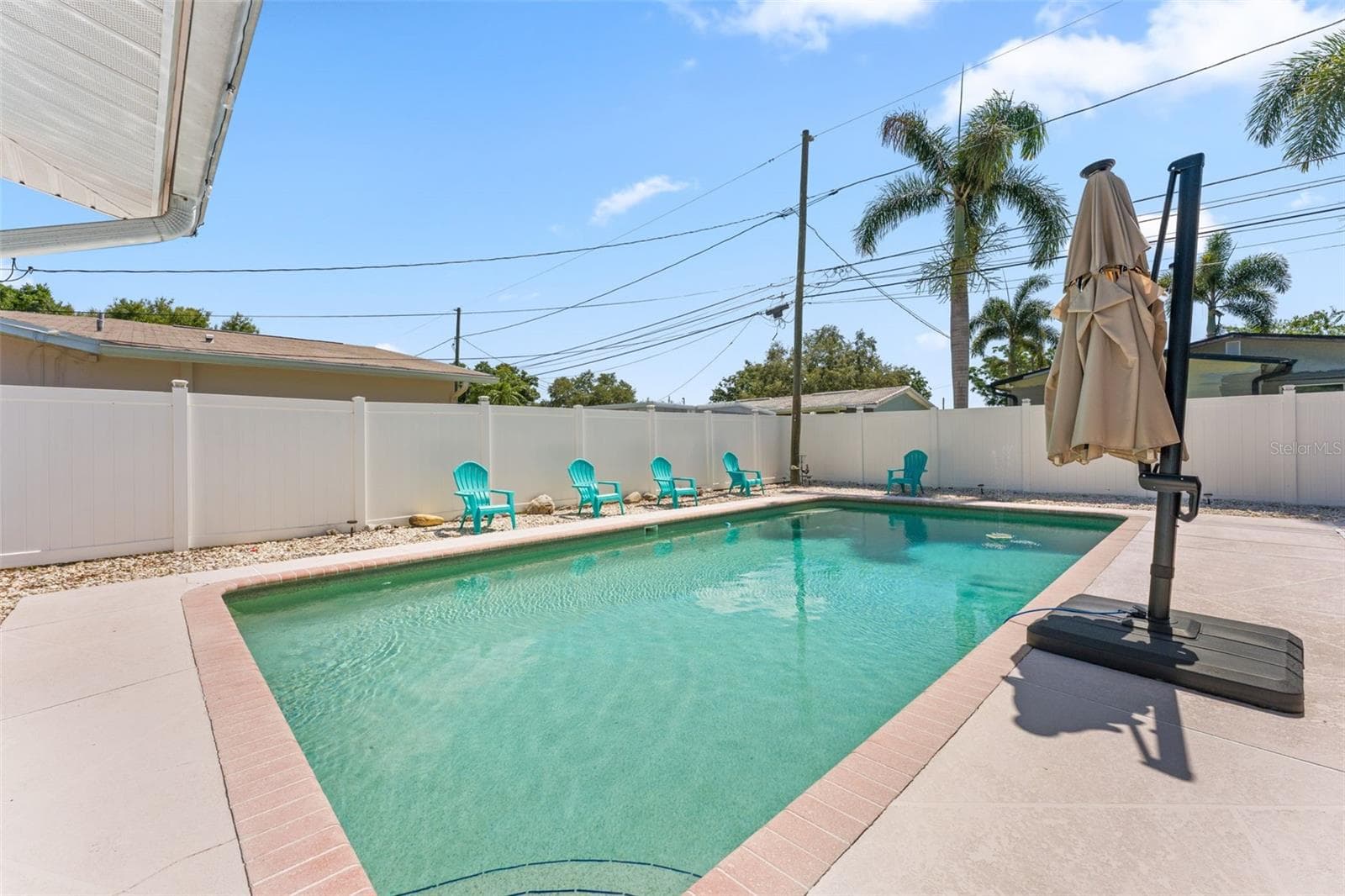 2833 56th Ln N photo 3