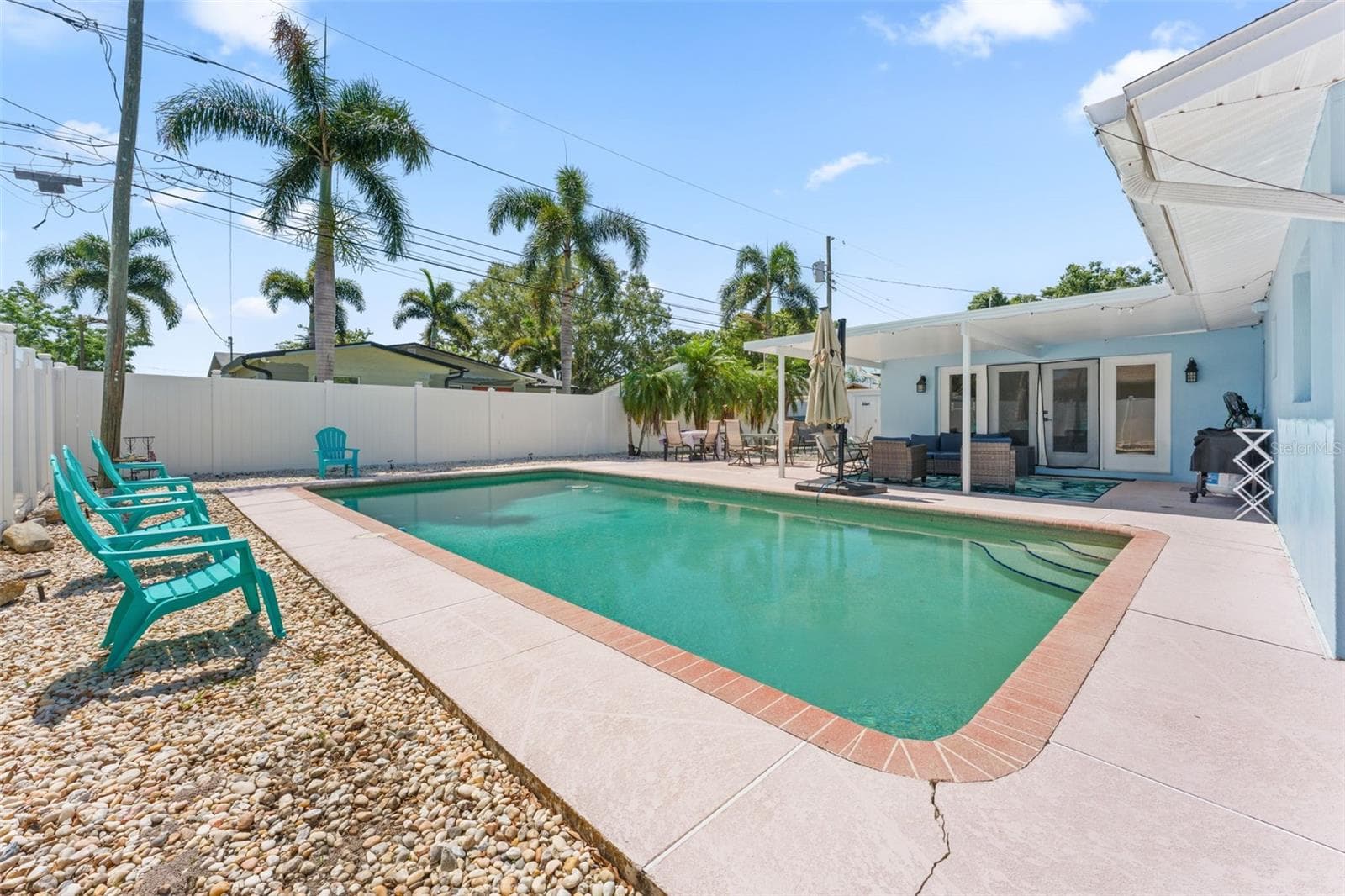 2833 56th Ln N photo 4