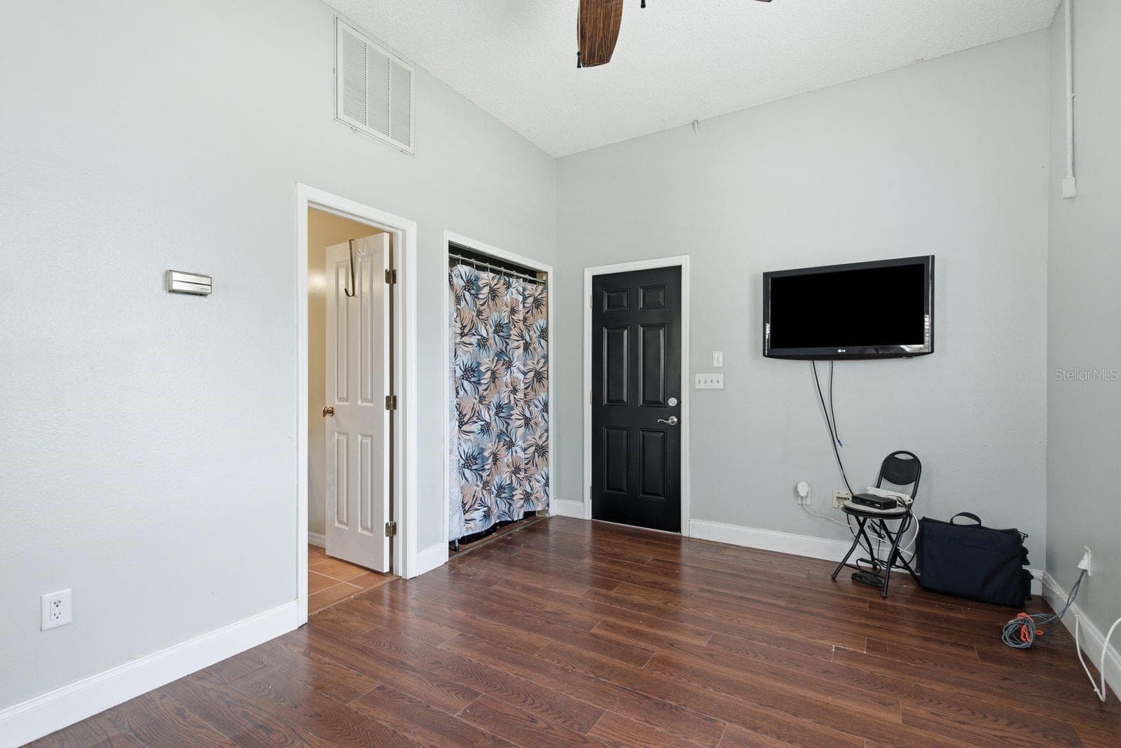 141 Old Oak Cir photo 5