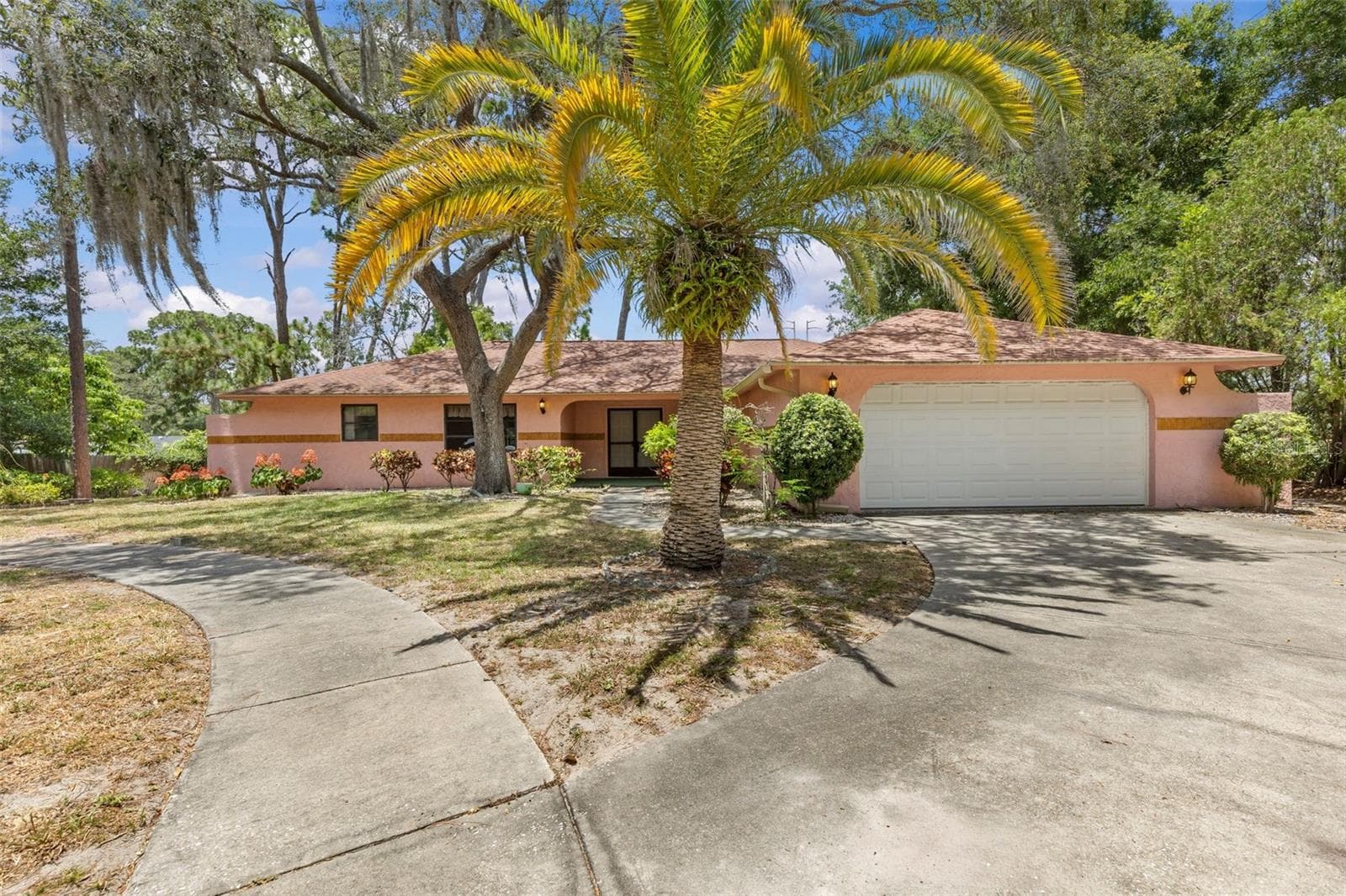 505 Village Oak Dr photo 2