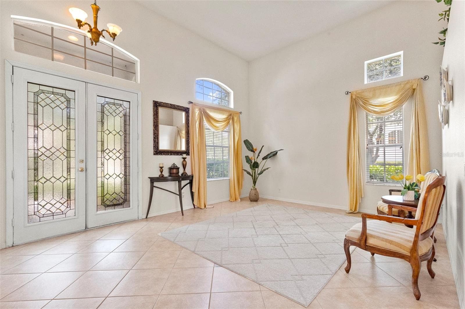 17823 Arbor Creek Dr photo 3