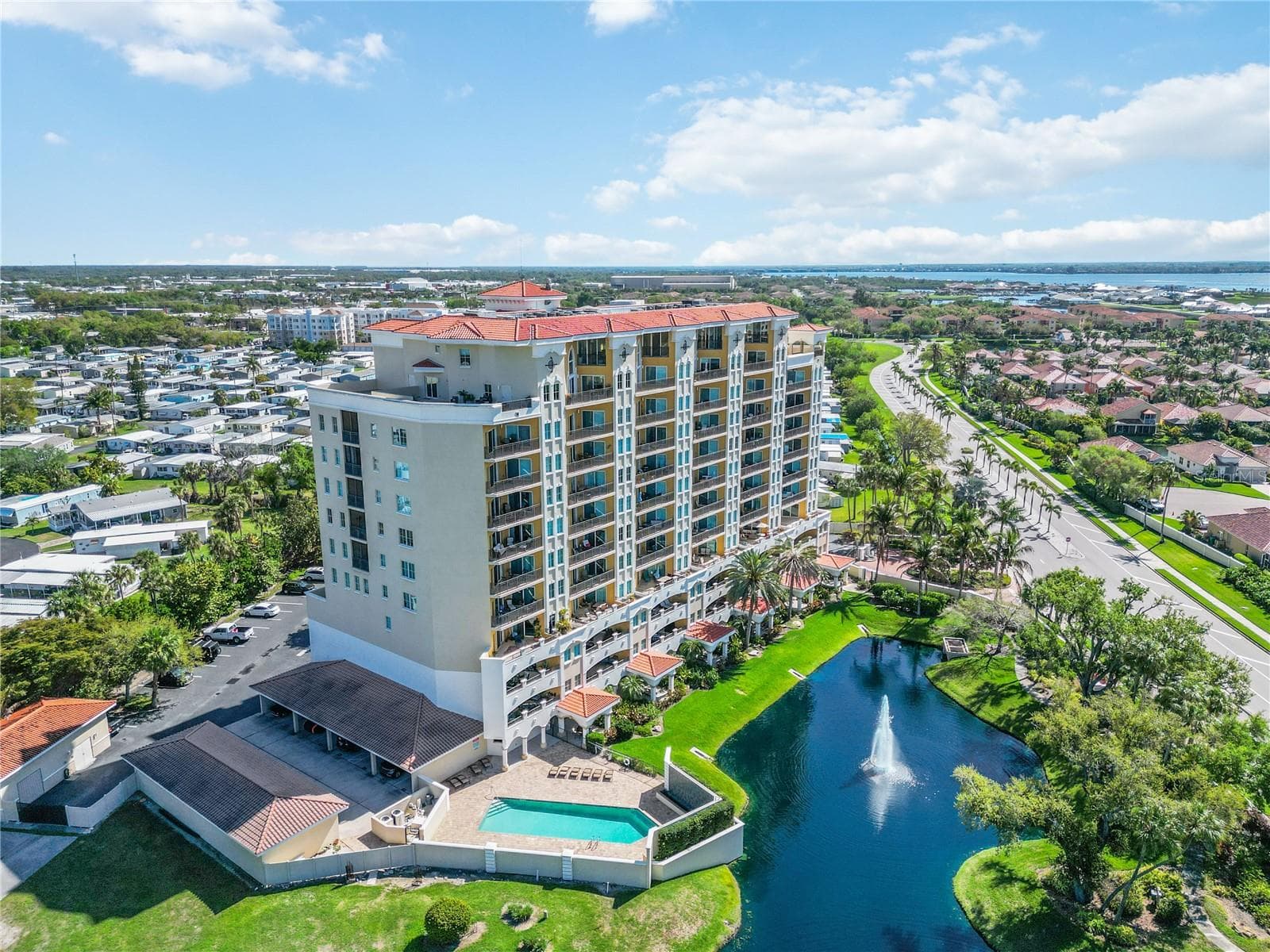 501 Haben Blvd #605 photo 3