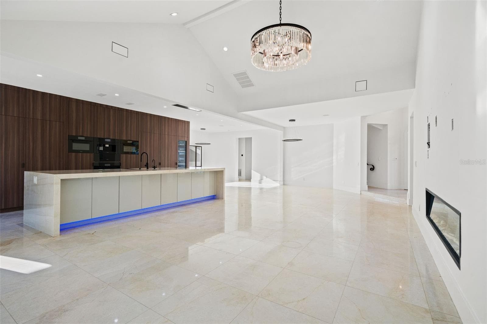 2521 Lake Ellen Dr photo 5