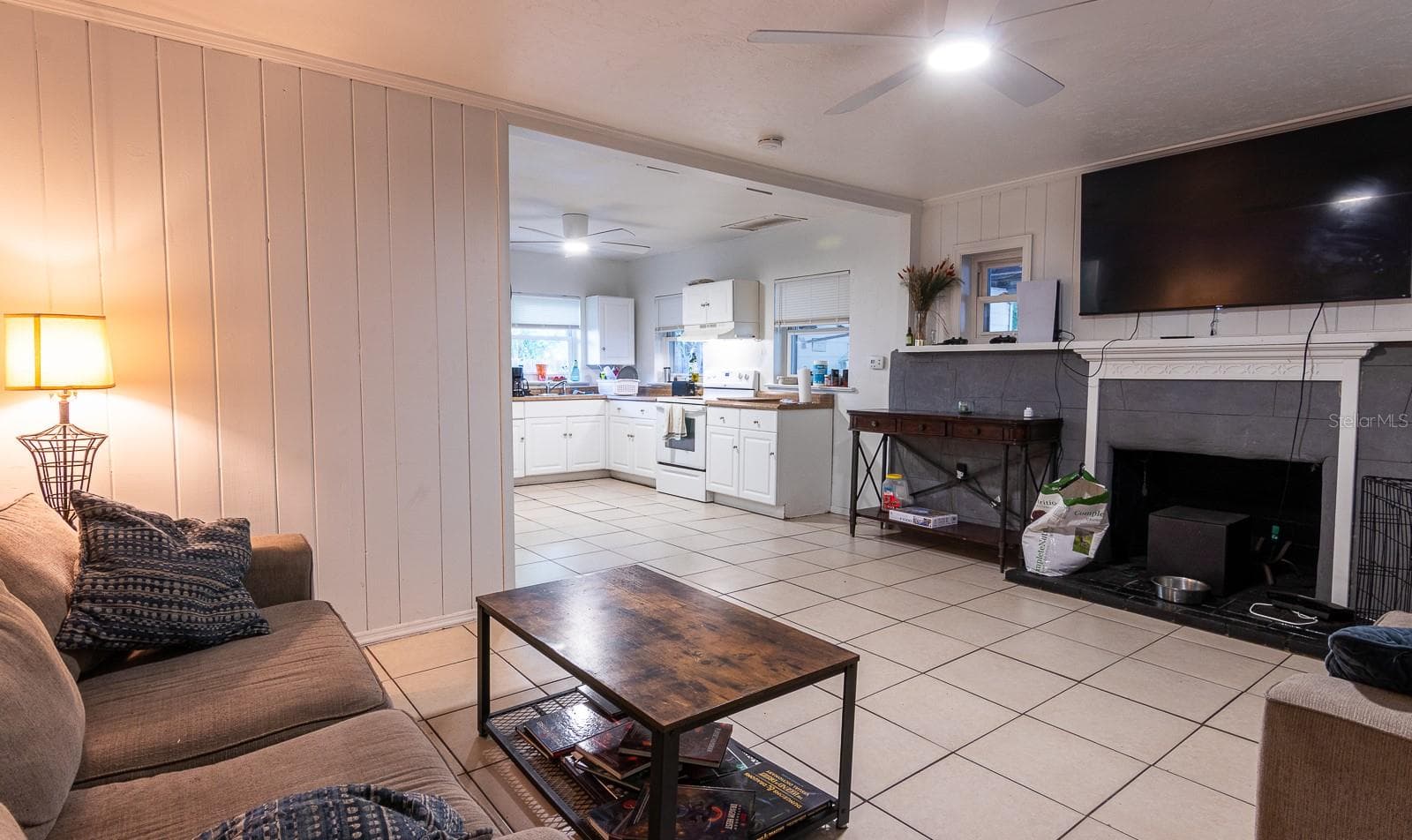 2110 Palm Ter photo 5