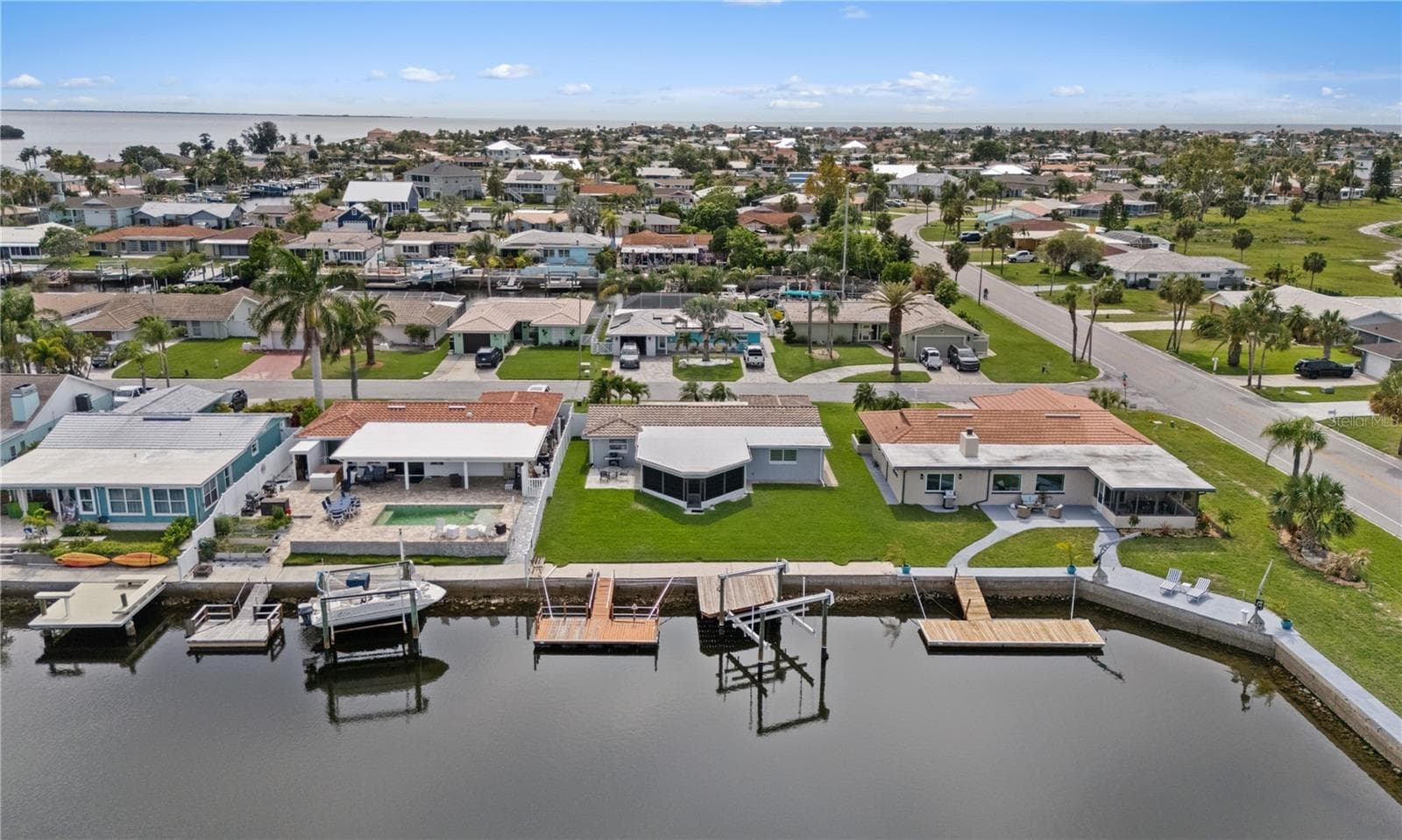 5008 Dory Dr photo 3