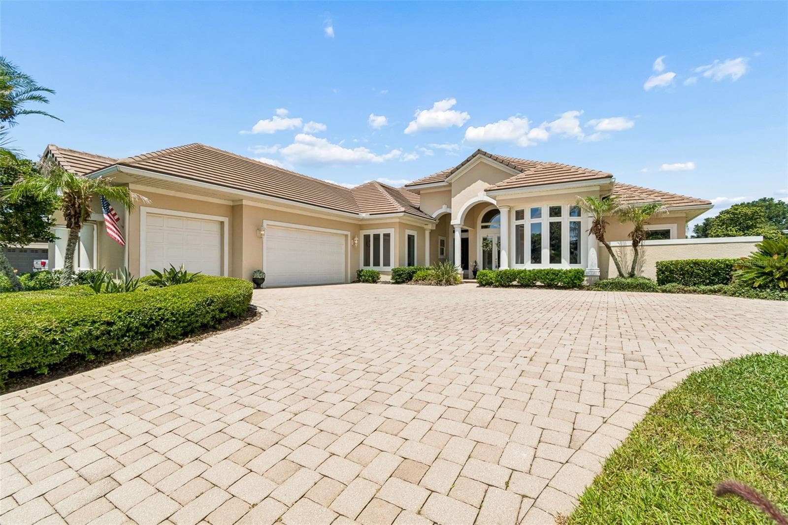 12749 Grand Traverse Dr photo 3