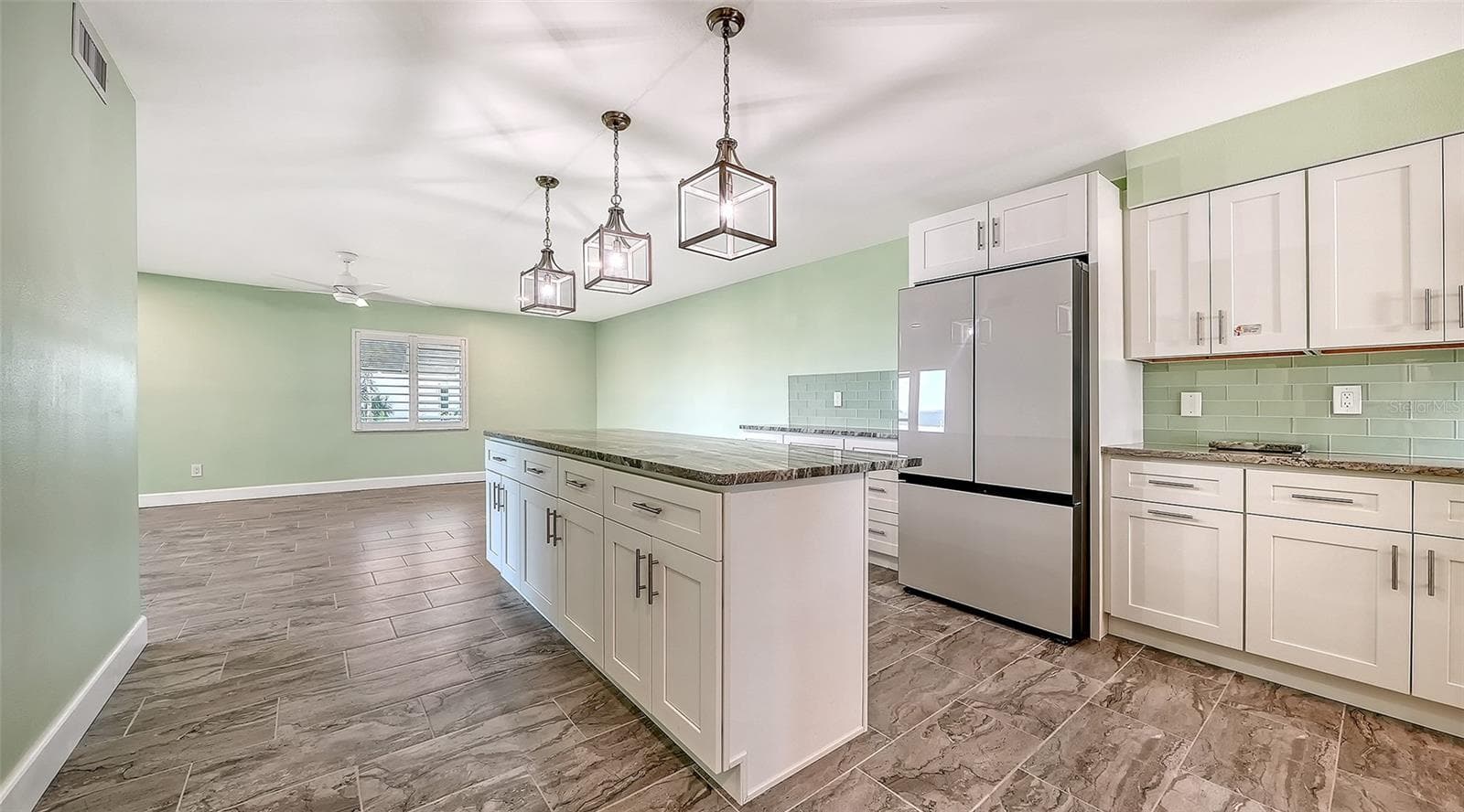 4234 Gulf Of Mexico Dr #M1 photo 2