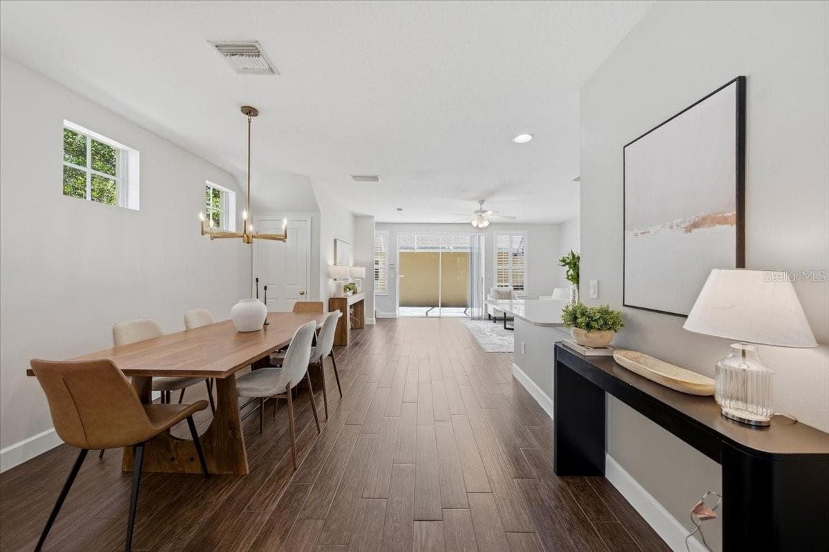 9530 W Park Village Dr photo 2