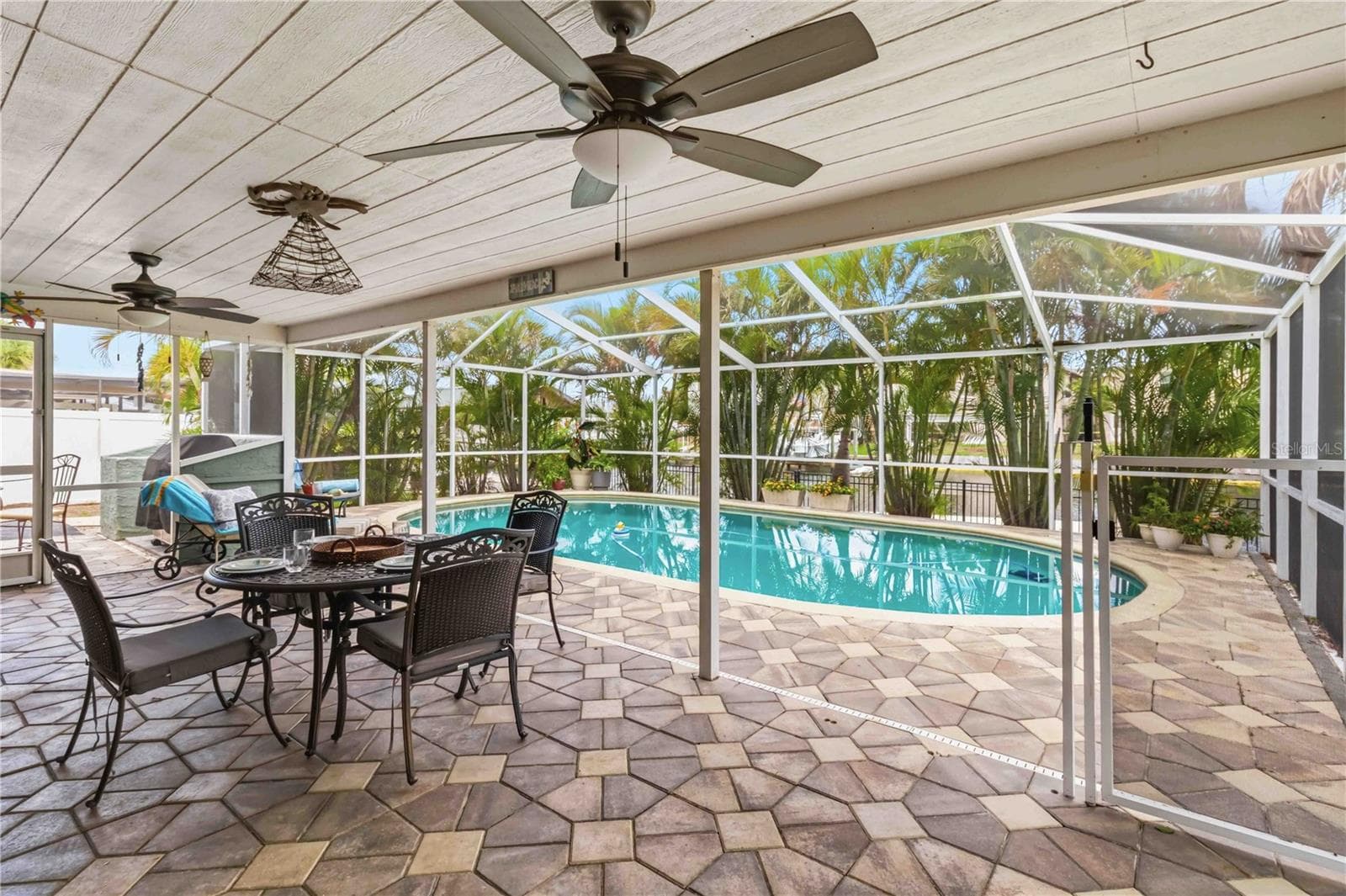 1004 Spindle Palm Way photo 4