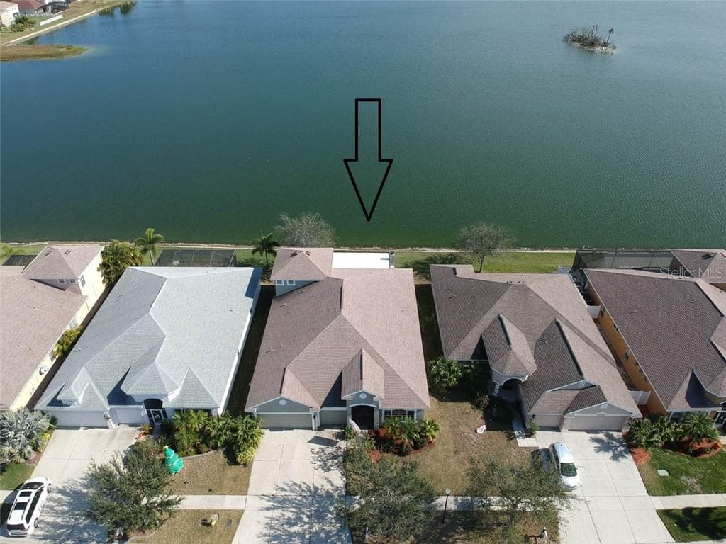 1742 Mira Lago Cir photo 3