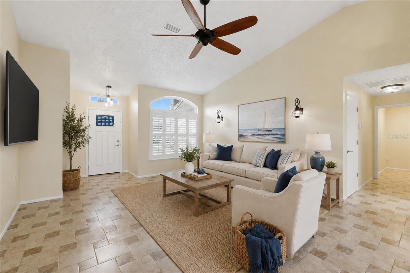6525 Pine Walk Dr photo 5