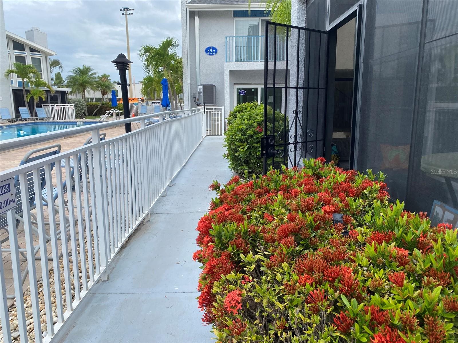 230 Medallion Blvd #D photo 4
