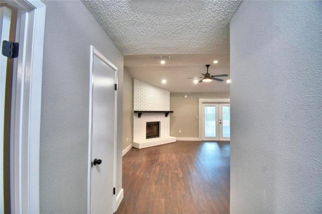 7504 Willow Wisp Dr E photo 4
