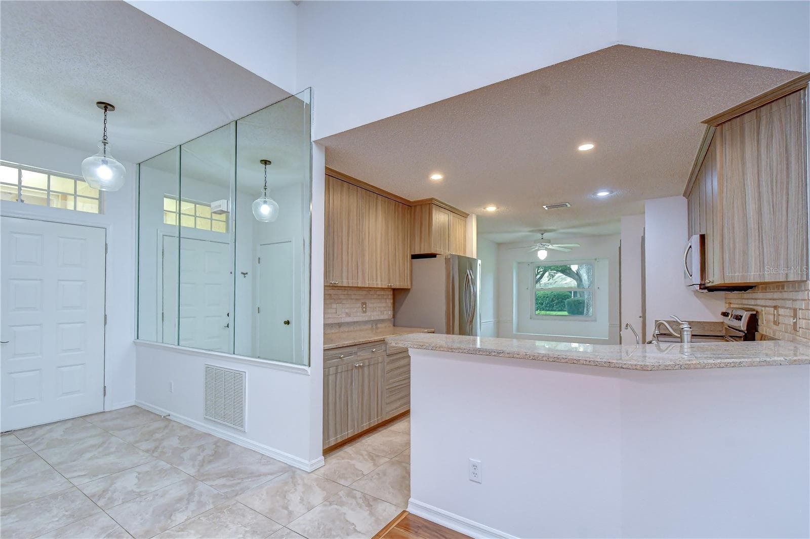 818 McCallister Ave photo 4