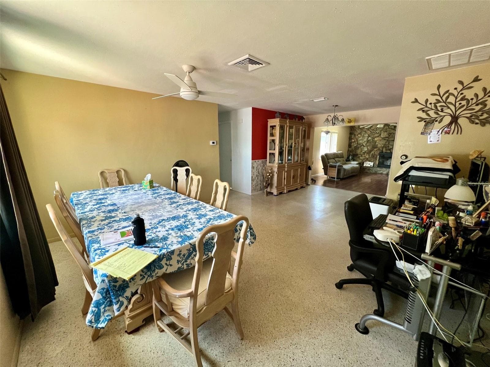 2133 Indigo Dr photo 4