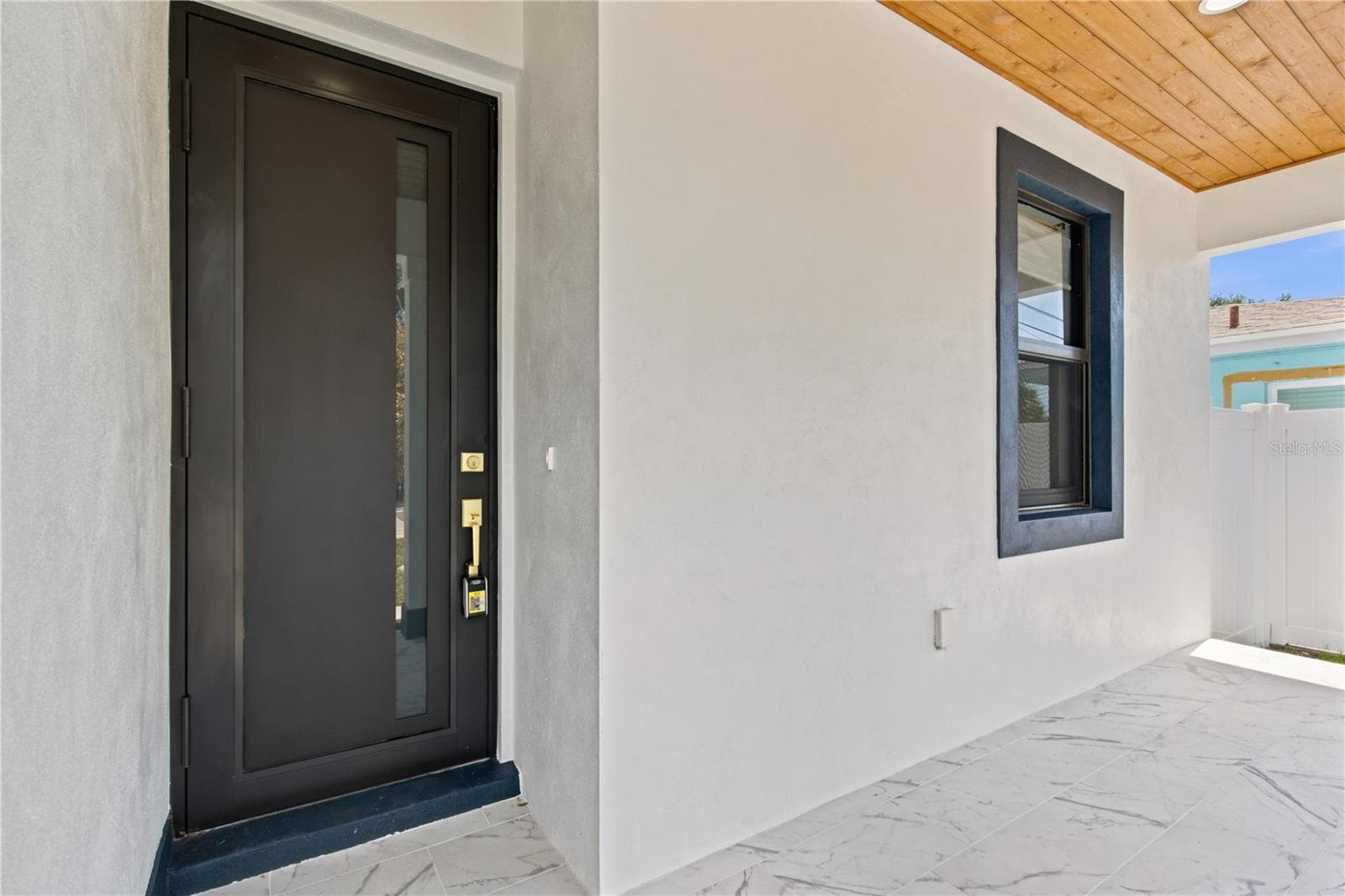 1121 Engman St photo 5