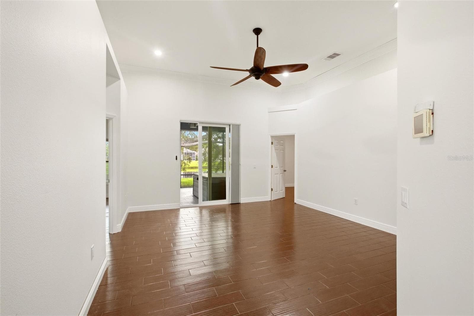 12347 Hollybush Ter photo 5