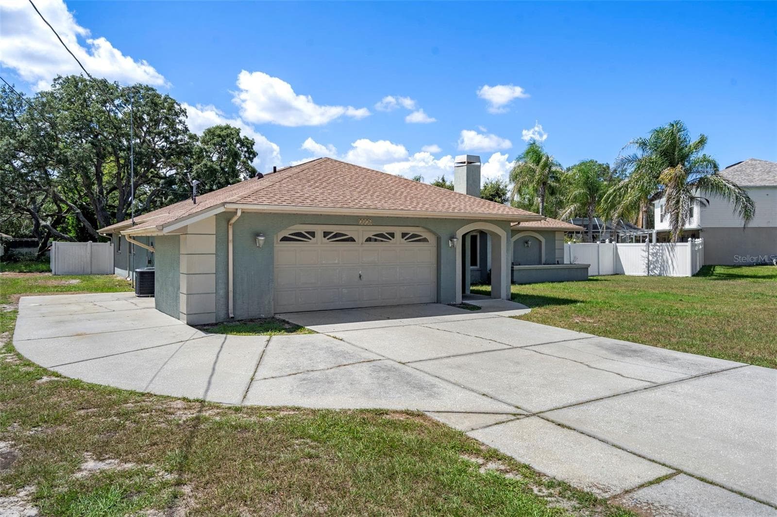 7376 Skylark Dr photo 4