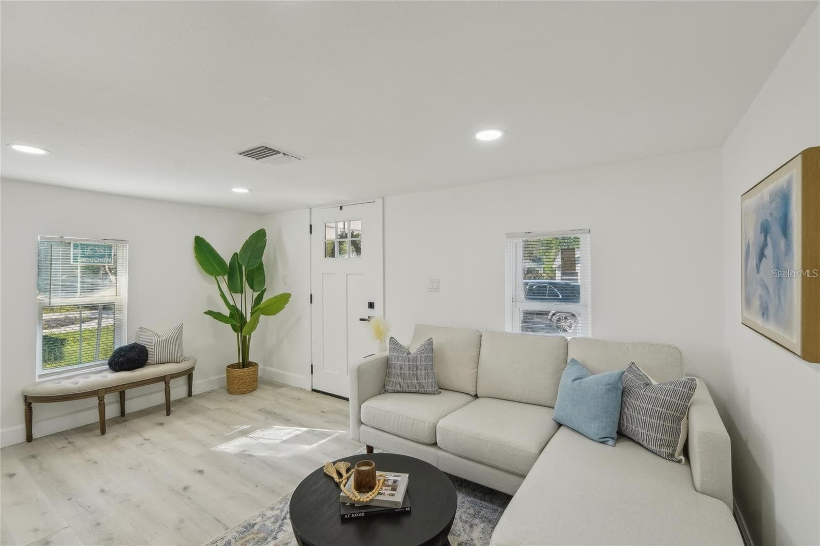 2111 E Ellicott St photo 4