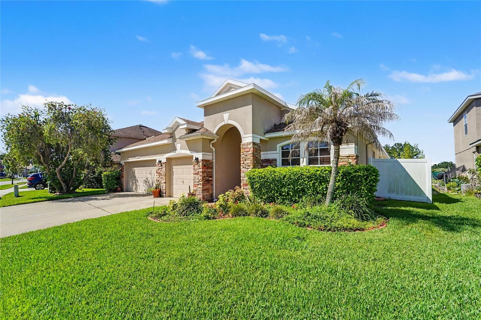 27236 Hollybrook Trl photo 3