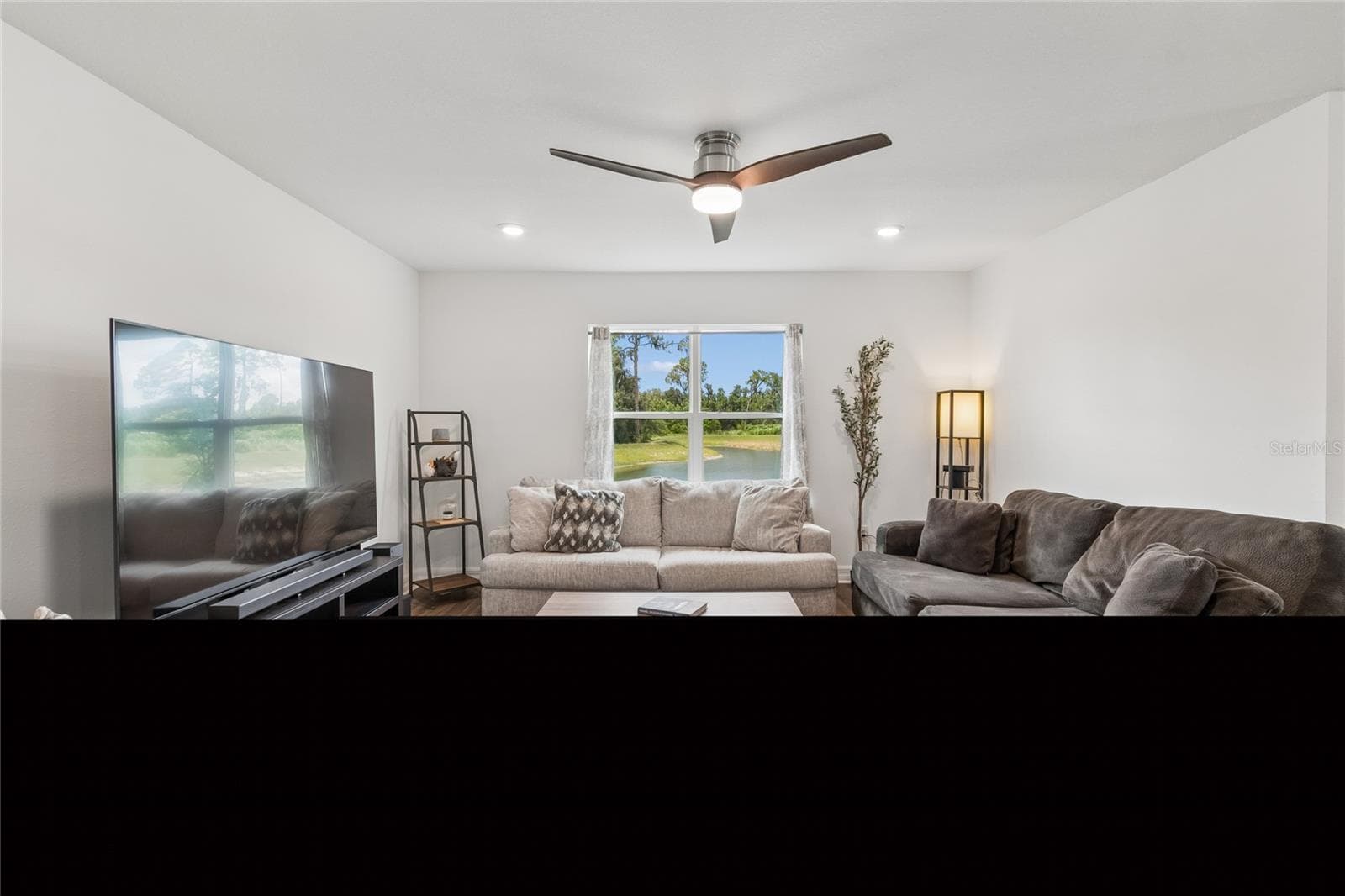 3883 Capri Coast Dr photo 5
